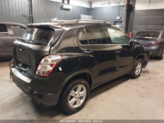 Photo 3 VIN: 3GNCJPSB8LL125750 - CHEVROLET TRAX 