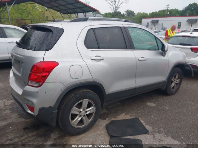 Photo 3 VIN: 3GNCJPSB9HL246262 - CHEVROLET TRAX 