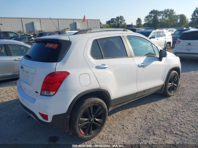 Photo 3 VIN: 3GNCJPSB9JL225904 - CHEVROLET TRAX 