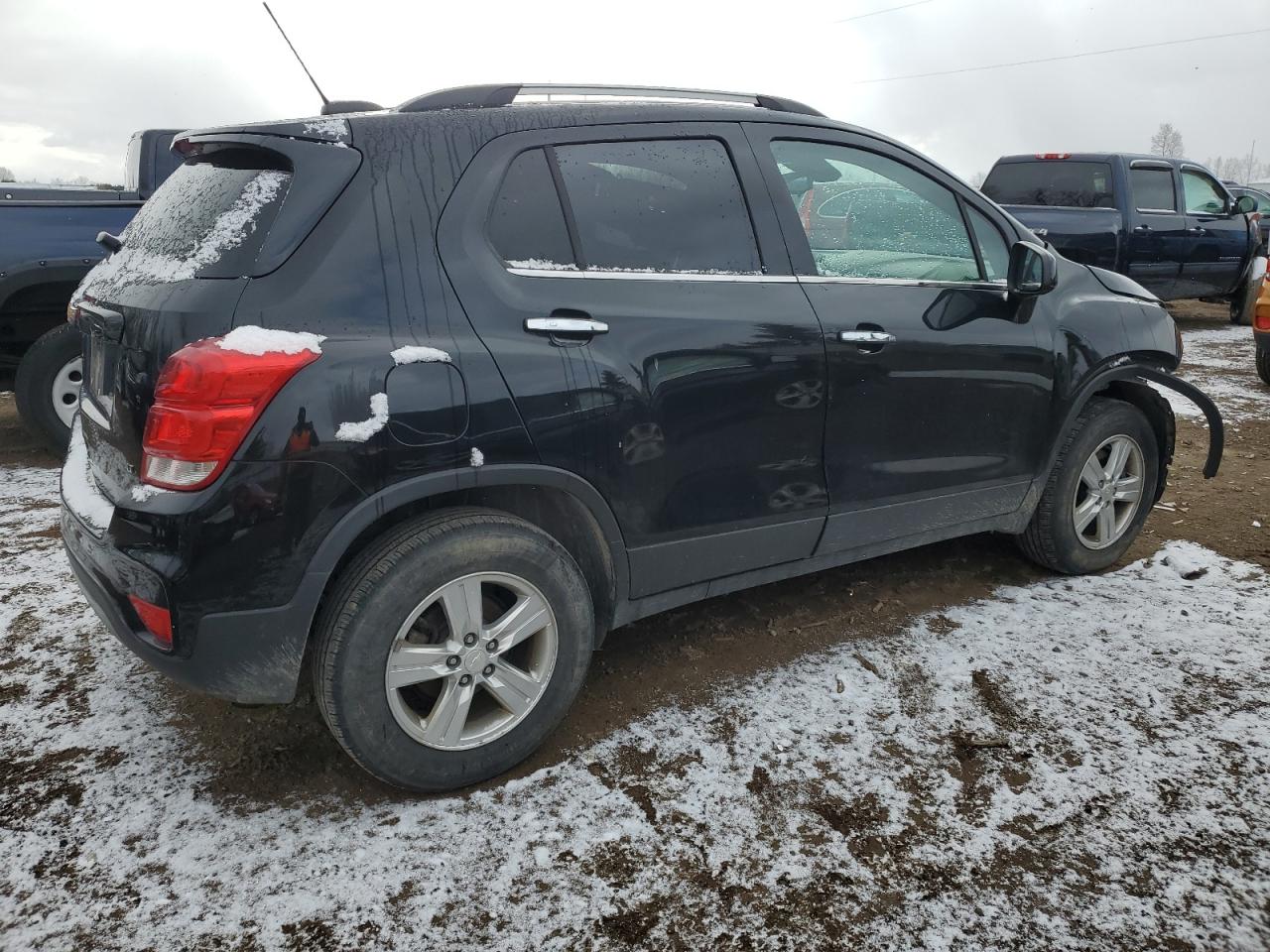 Photo 2 VIN: 3GNCJPSB9JL306918 - CHEVROLET TRAX 