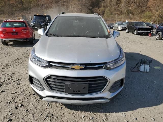 Photo 4 VIN: 3GNCJPSB9JL348201 - CHEVROLET TRAX 1LT 