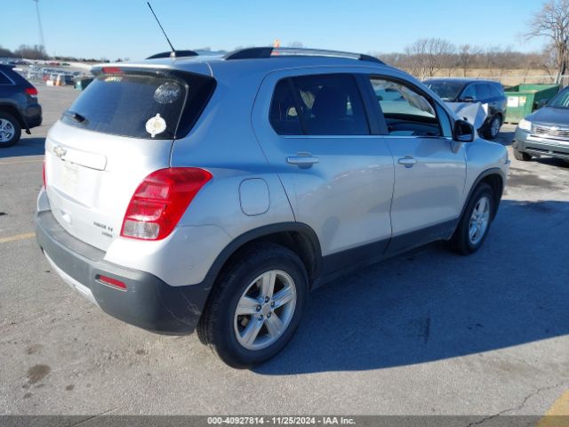 Photo 3 VIN: 3GNCJPSBXGL260556 - CHEVROLET TRAX 