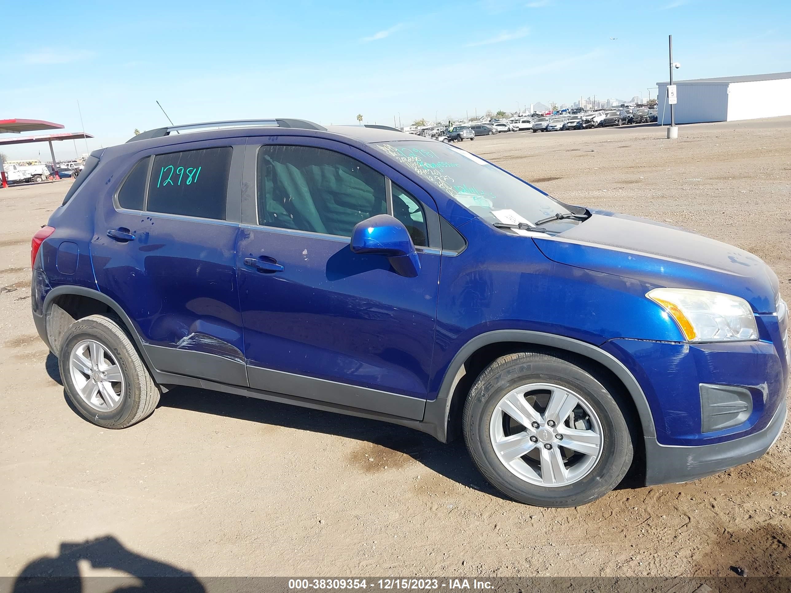 Photo 12 VIN: 3GNCJRSB1FL206850 - CHEVROLET TRAX 