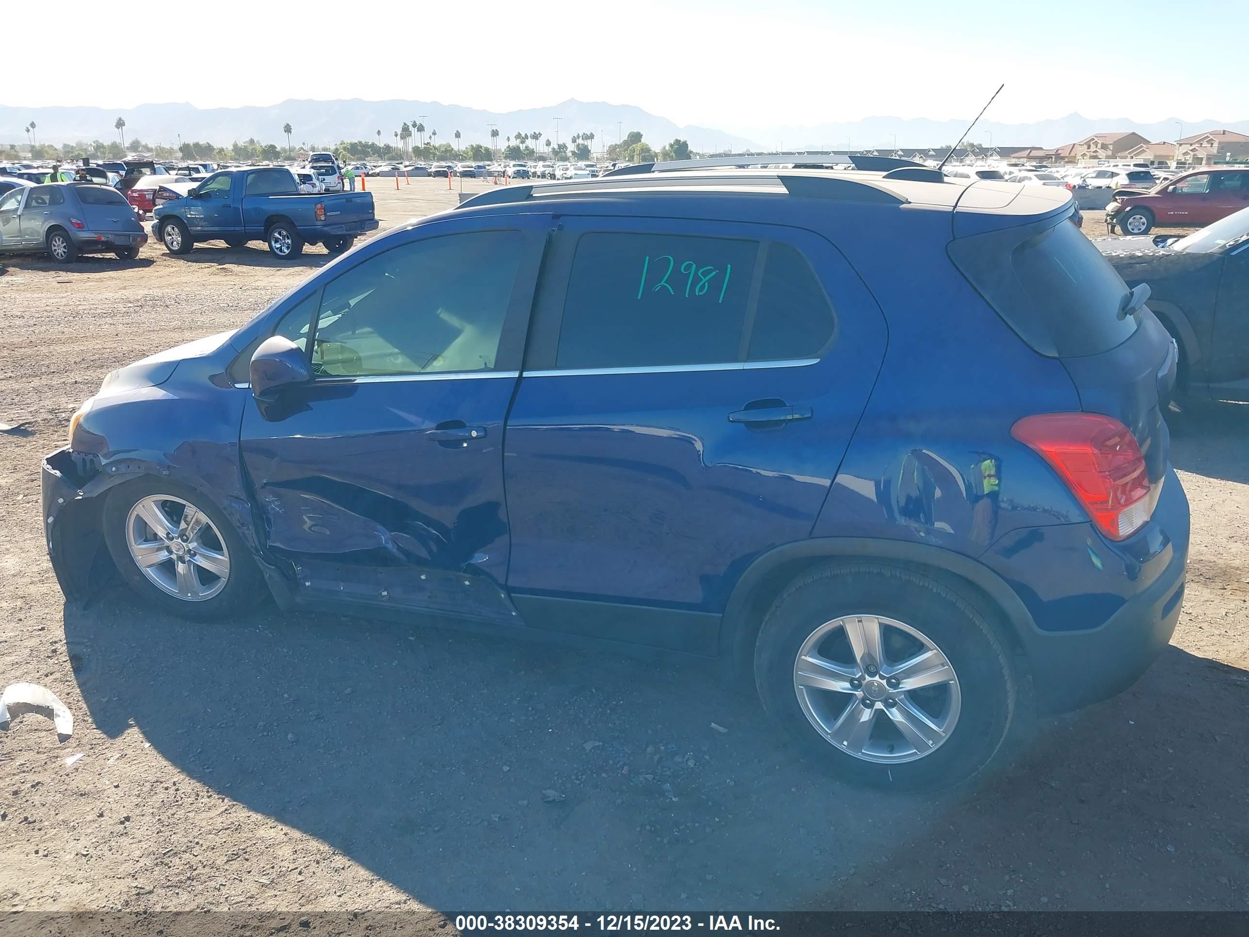 Photo 13 VIN: 3GNCJRSB1FL206850 - CHEVROLET TRAX 