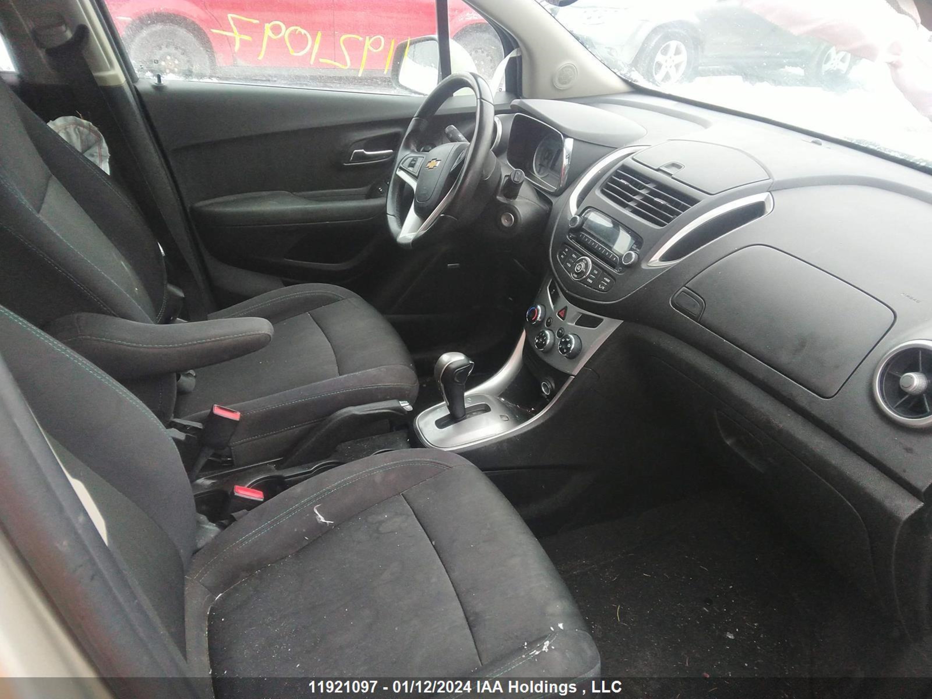 Photo 4 VIN: 3GNCJRSB2FL153933 - CHEVROLET TRAX 