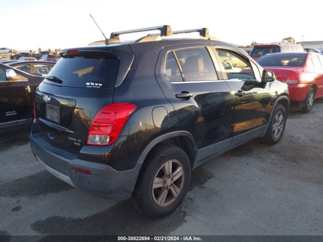 Photo 3 VIN: 3GNCJRSB4FL213811 - CHEVROLET TRAX 