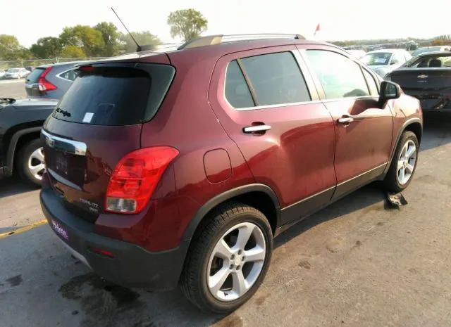 Photo 3 VIN: 3GNCJRSB6GL131418 - CHEVROLET TRAX 