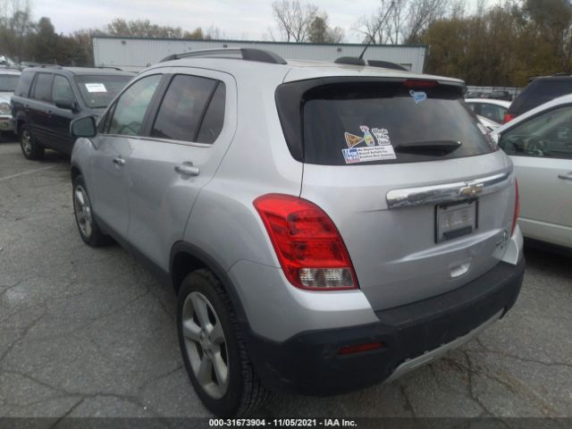 Photo 2 VIN: 3GNCJRSB9GL133289 - CHEVROLET TRAX 