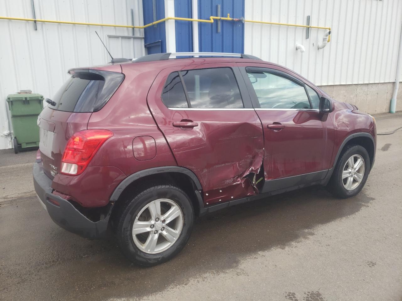 Photo 2 VIN: 3GNCJRSBXFL132926 - CHEVROLET TRAX 