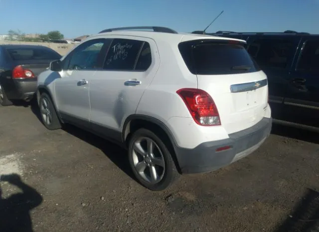 Photo 2 VIN: 3GNCJTSB4FL206175 - CHEVROLET TRAX 