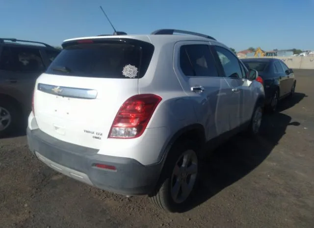 Photo 3 VIN: 3GNCJTSB4FL206175 - CHEVROLET TRAX 