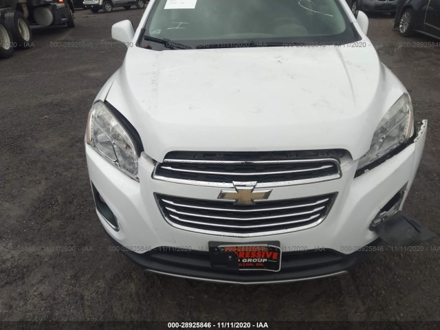 Photo 5 VIN: 3GNCJTSB5FL171162 - CHEVROLET TRAX 