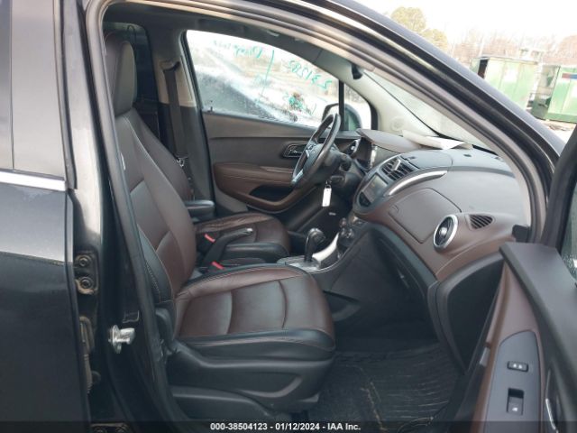 Photo 4 VIN: 3GNCJTSB8FL233198 - CHEVROLET TRAX 