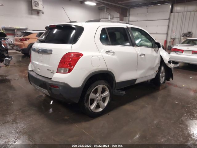 Photo 3 VIN: 3GNCJTSB9FL240659 - CHEVROLET TRAX 