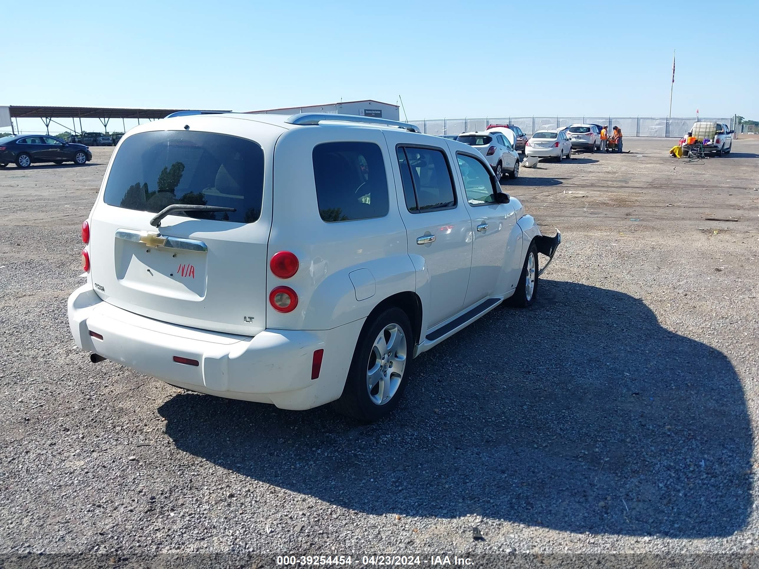 Photo 3 VIN: 3GNDA23DX7S522573 - CHEVROLET HHR 