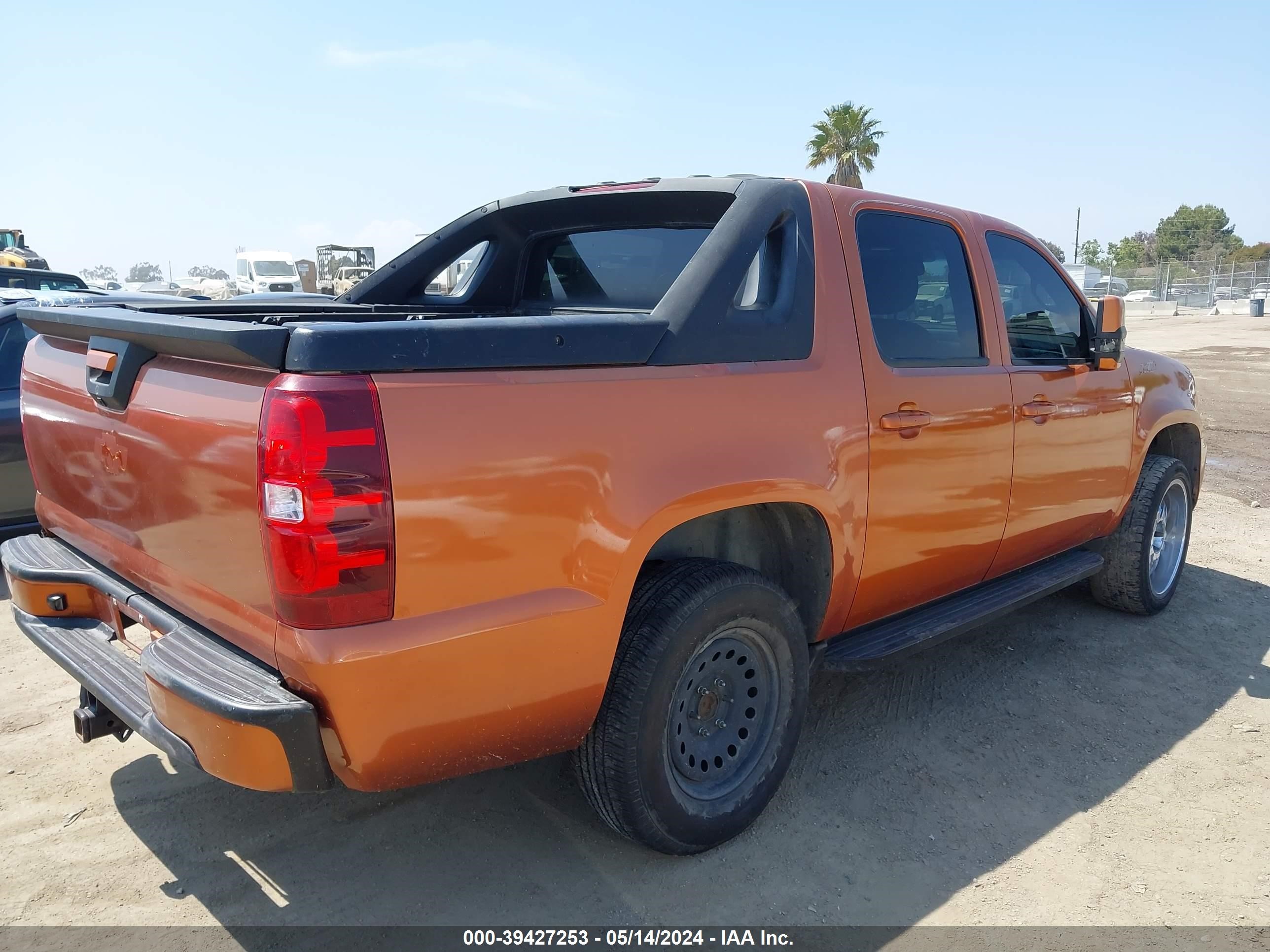 Photo 3 VIN: 3GNEC12007G125898 - CHEVROLET AVALANCHE 