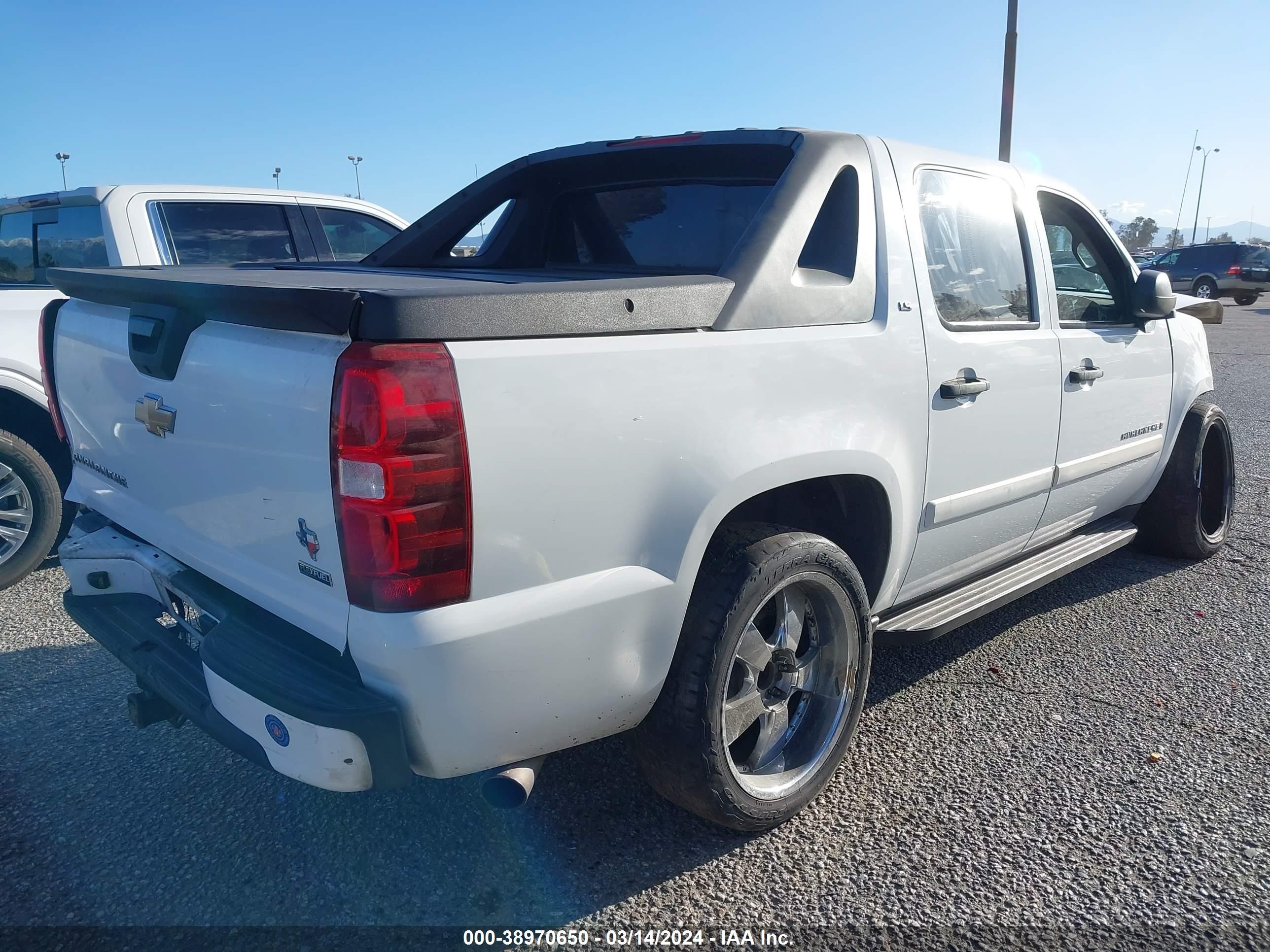 Photo 3 VIN: 3GNEC12047G157155 - CHEVROLET AVALANCHE 