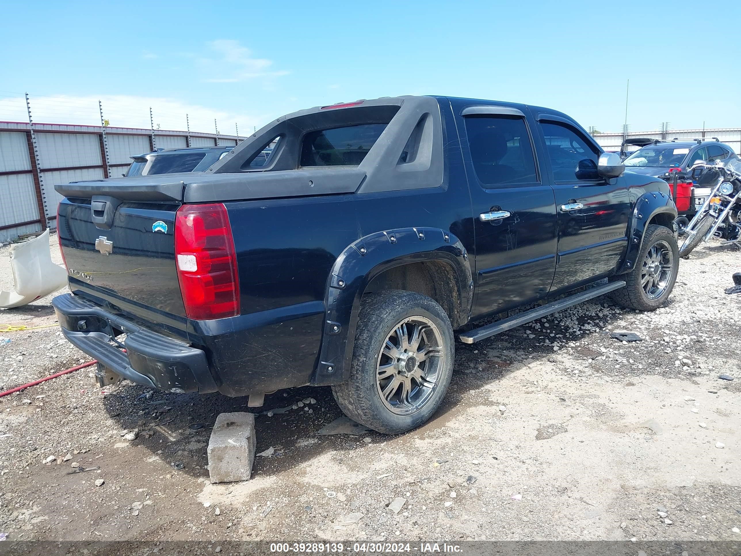 Photo 3 VIN: 3GNEC12058G266158 - CHEVROLET AVALANCHE 