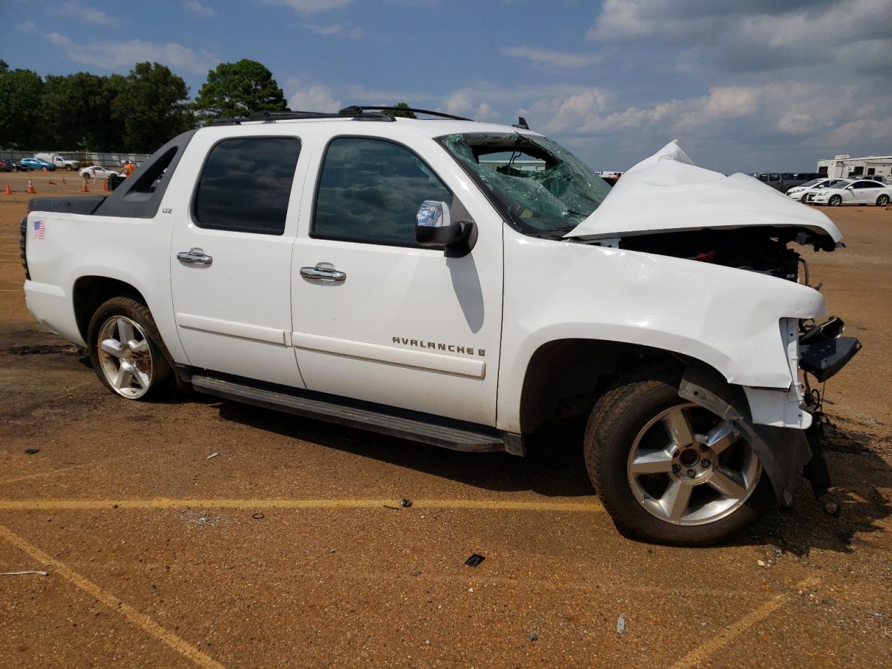 Photo 3 VIN: 3GNEC12068G141301 - CHEVROLET AVALANCHE 