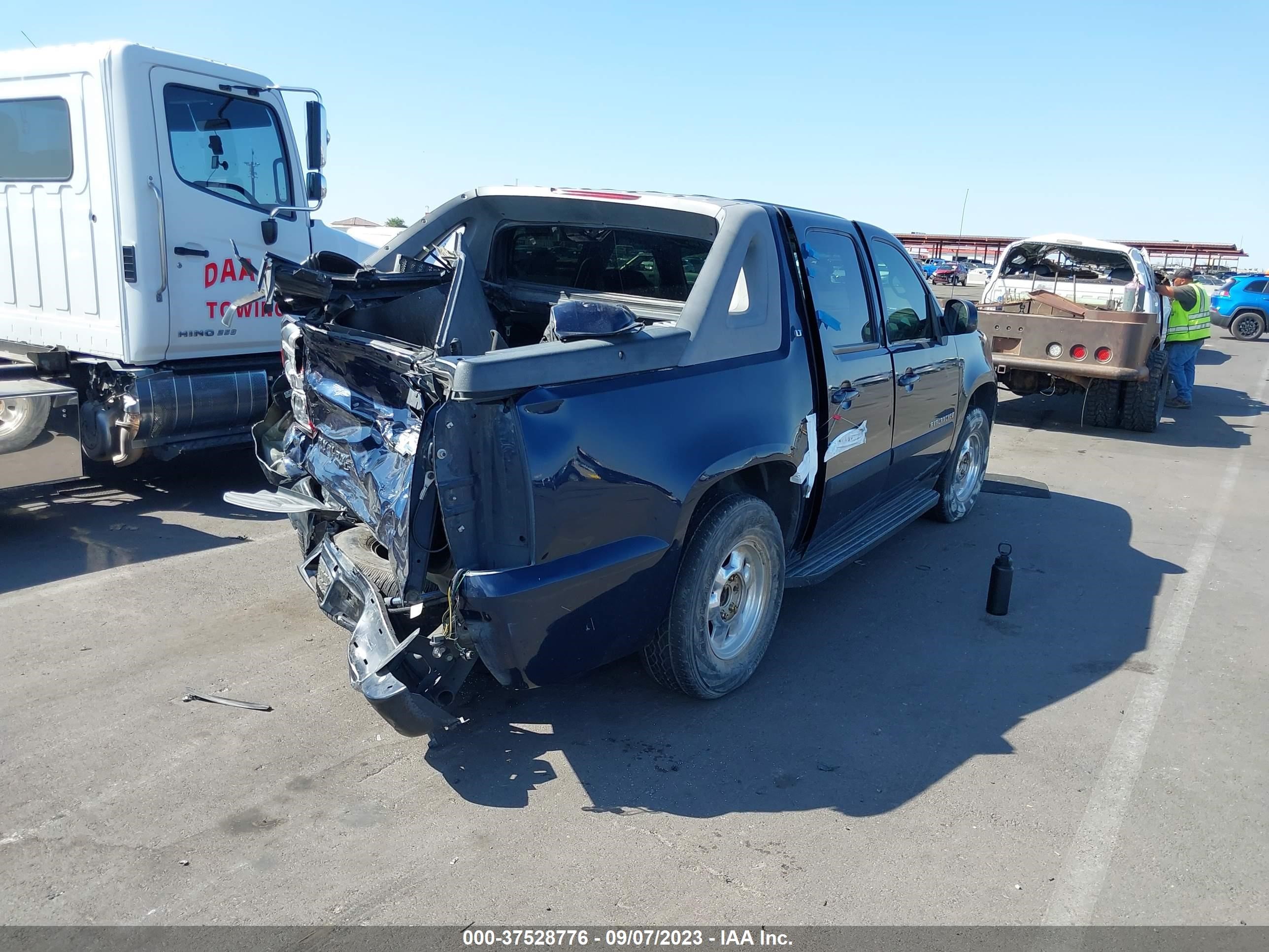 Photo 3 VIN: 3GNEC12097G150444 - CHEVROLET AVALANCHE 