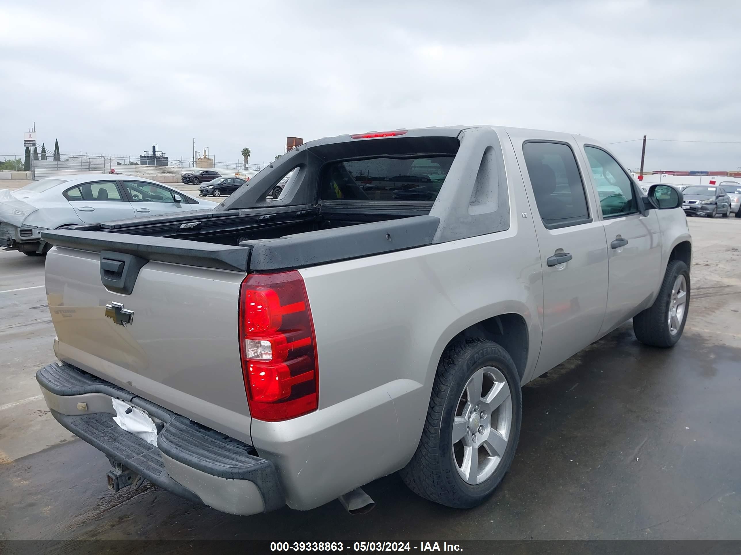 Photo 3 VIN: 3GNEC12097G190197 - CHEVROLET AVALANCHE 