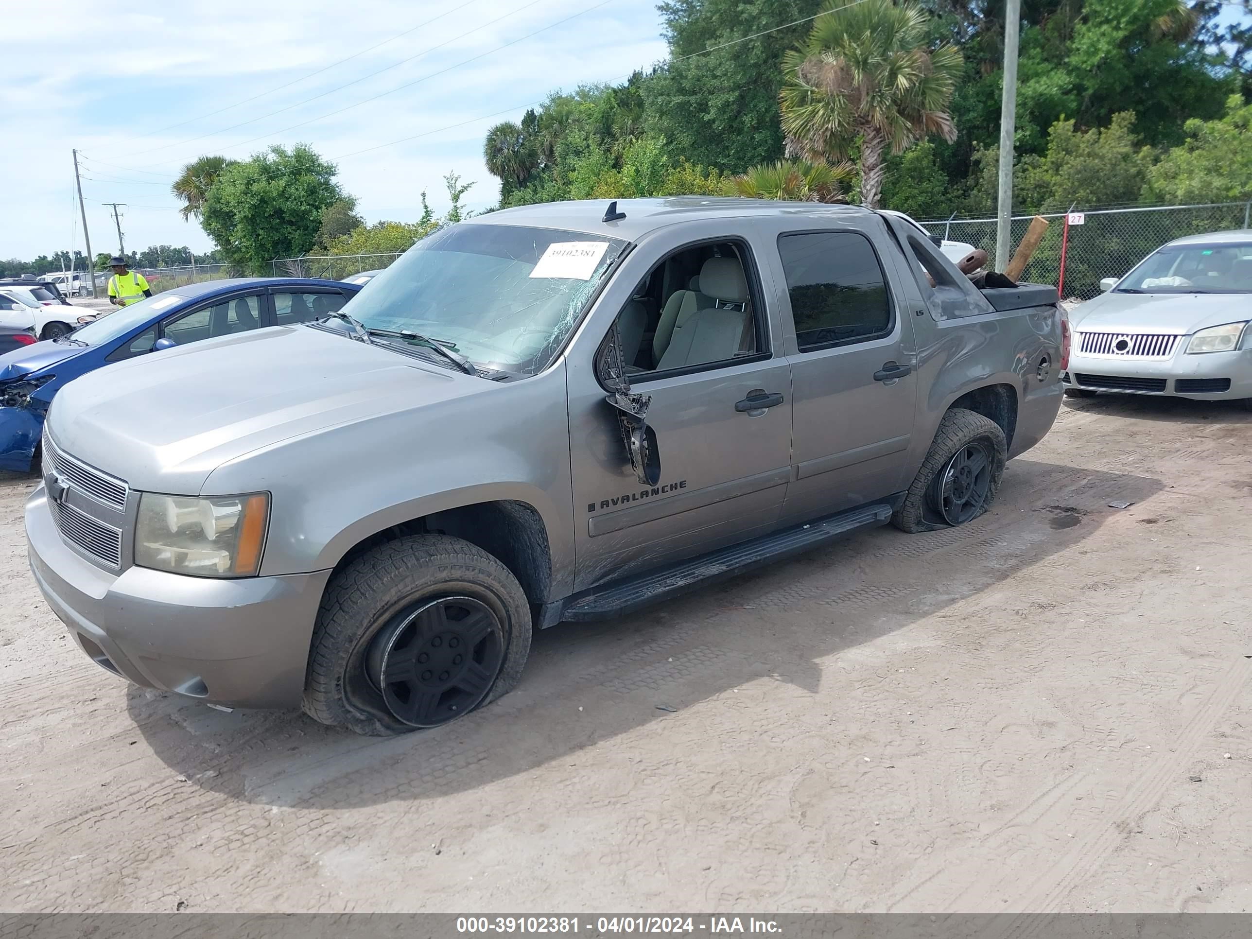 Photo 1 VIN: 3GNEC120X7G213194 - CHEVROLET AVALANCHE 