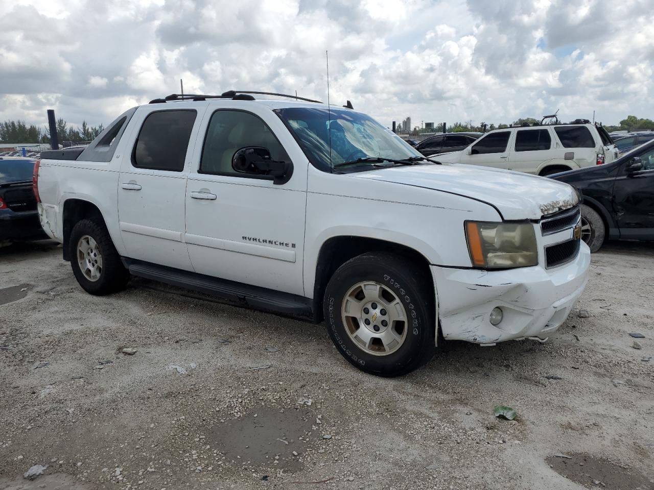 Photo 3 VIN: 3GNEC12J27G152500 - CHEVROLET AVALANCHE 