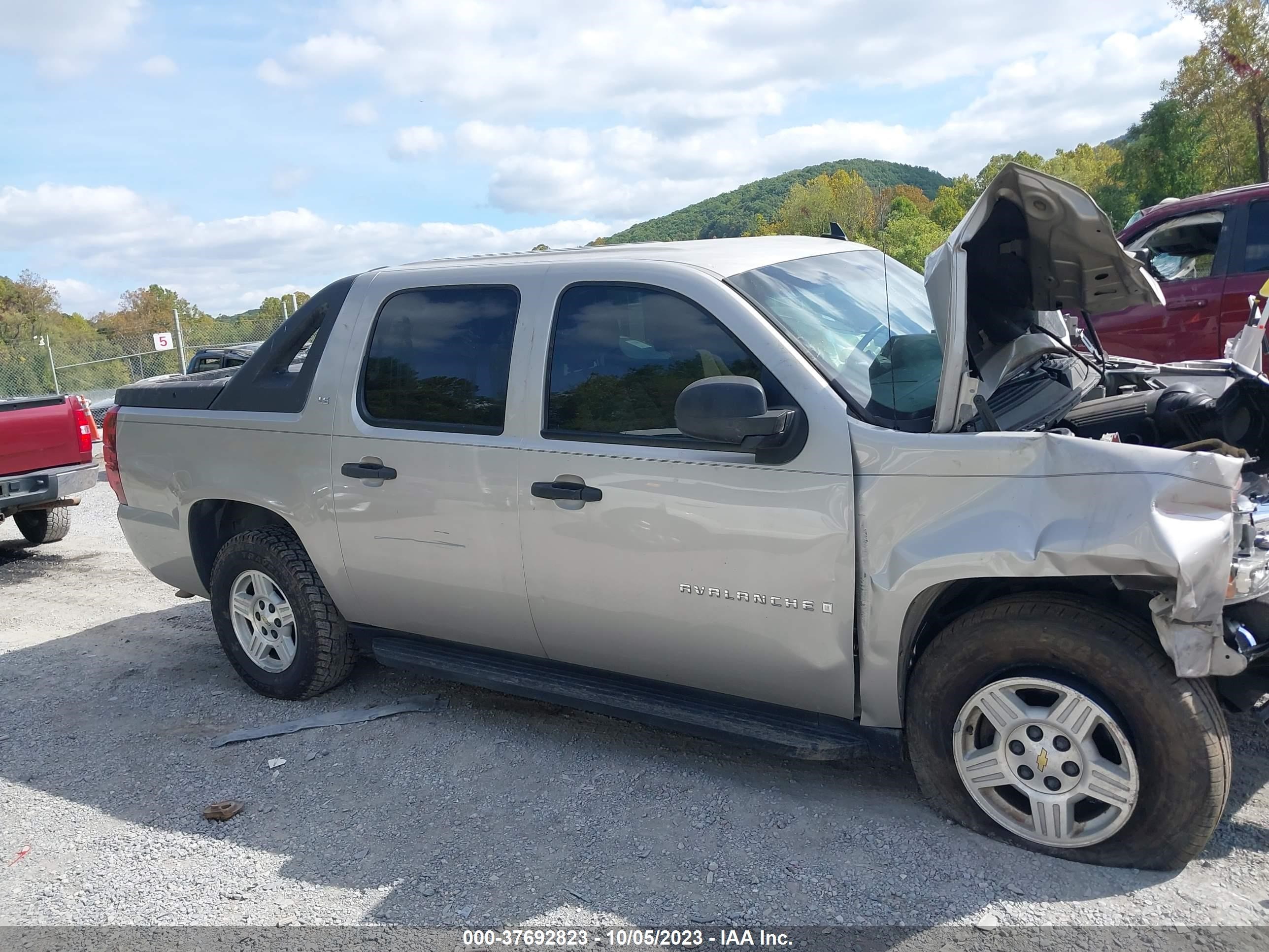 Photo 11 VIN: 3GNEC12J67G219762 - CHEVROLET AVALANCHE 