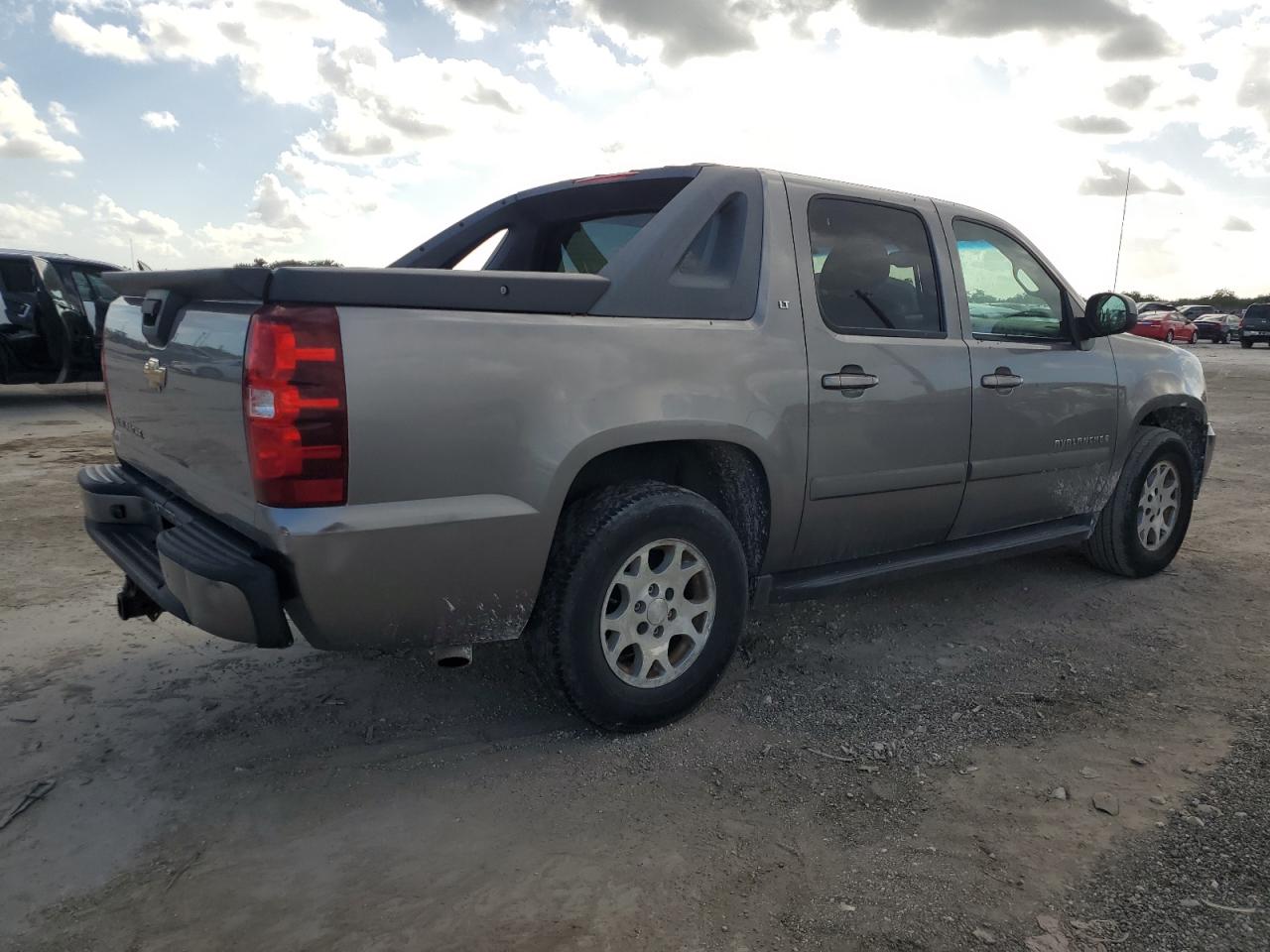 Photo 2 VIN: 3GNEC12J77G240247 - CHEVROLET AVALANCHE 