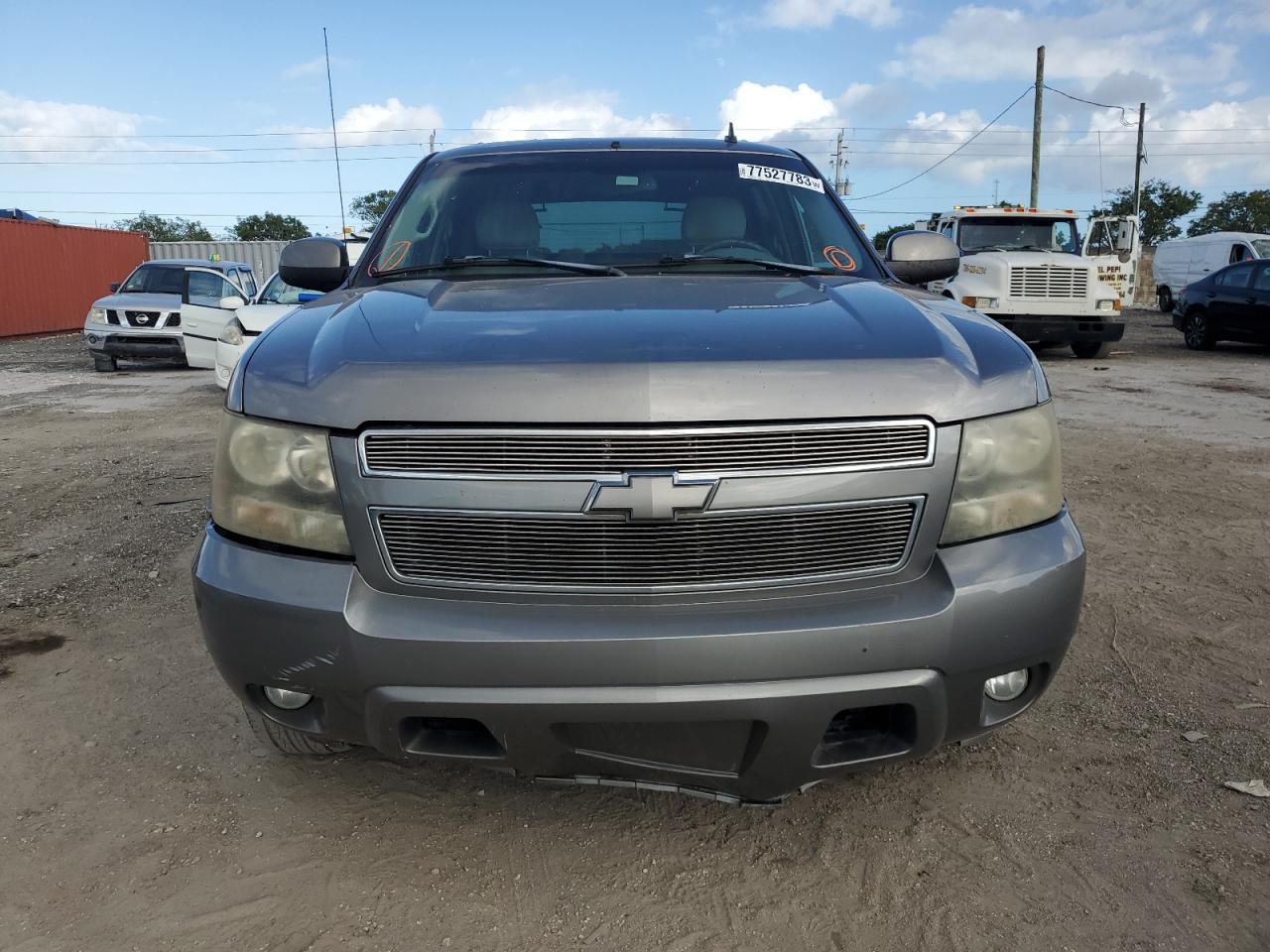 Photo 4 VIN: 3GNEC12J77G240247 - CHEVROLET AVALANCHE 