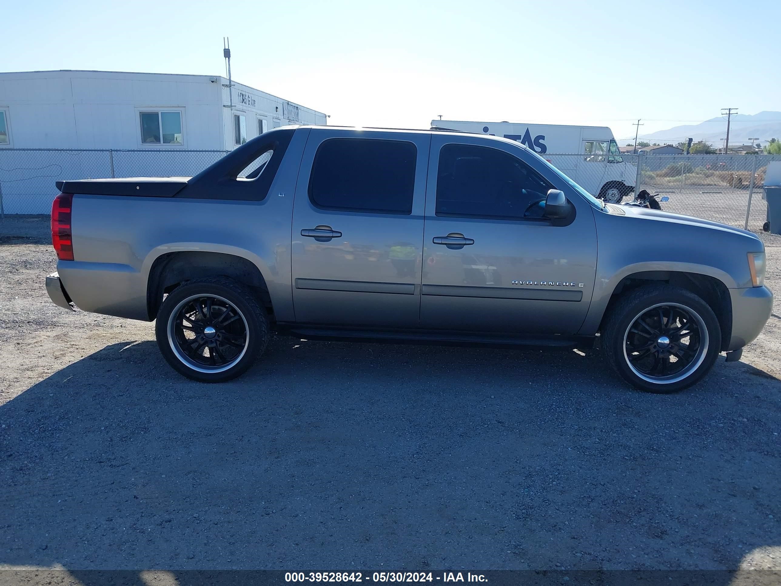 Photo 12 VIN: 3GNEC12J87G317031 - CHEVROLET AVALANCHE 