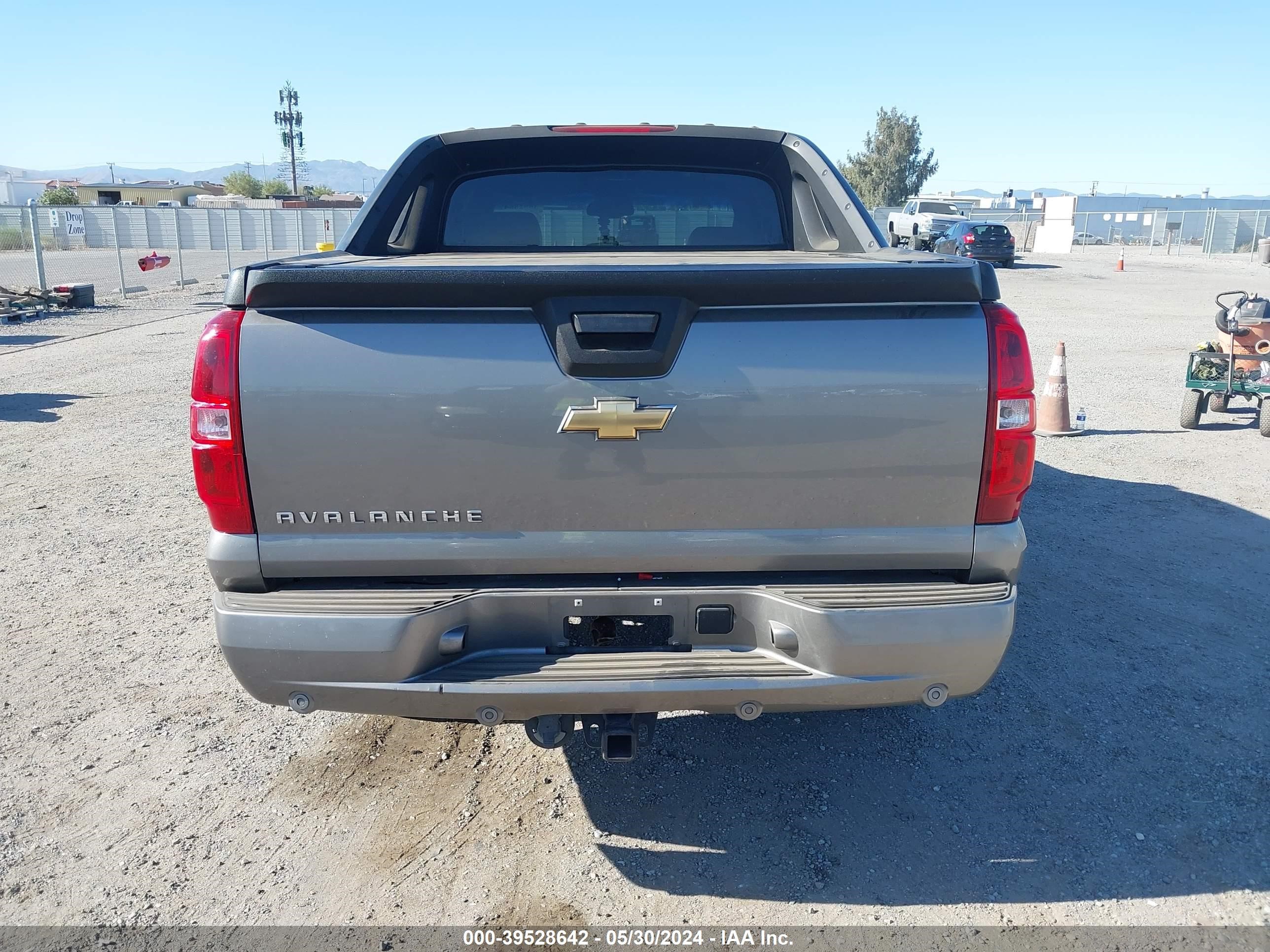 Photo 15 VIN: 3GNEC12J87G317031 - CHEVROLET AVALANCHE 