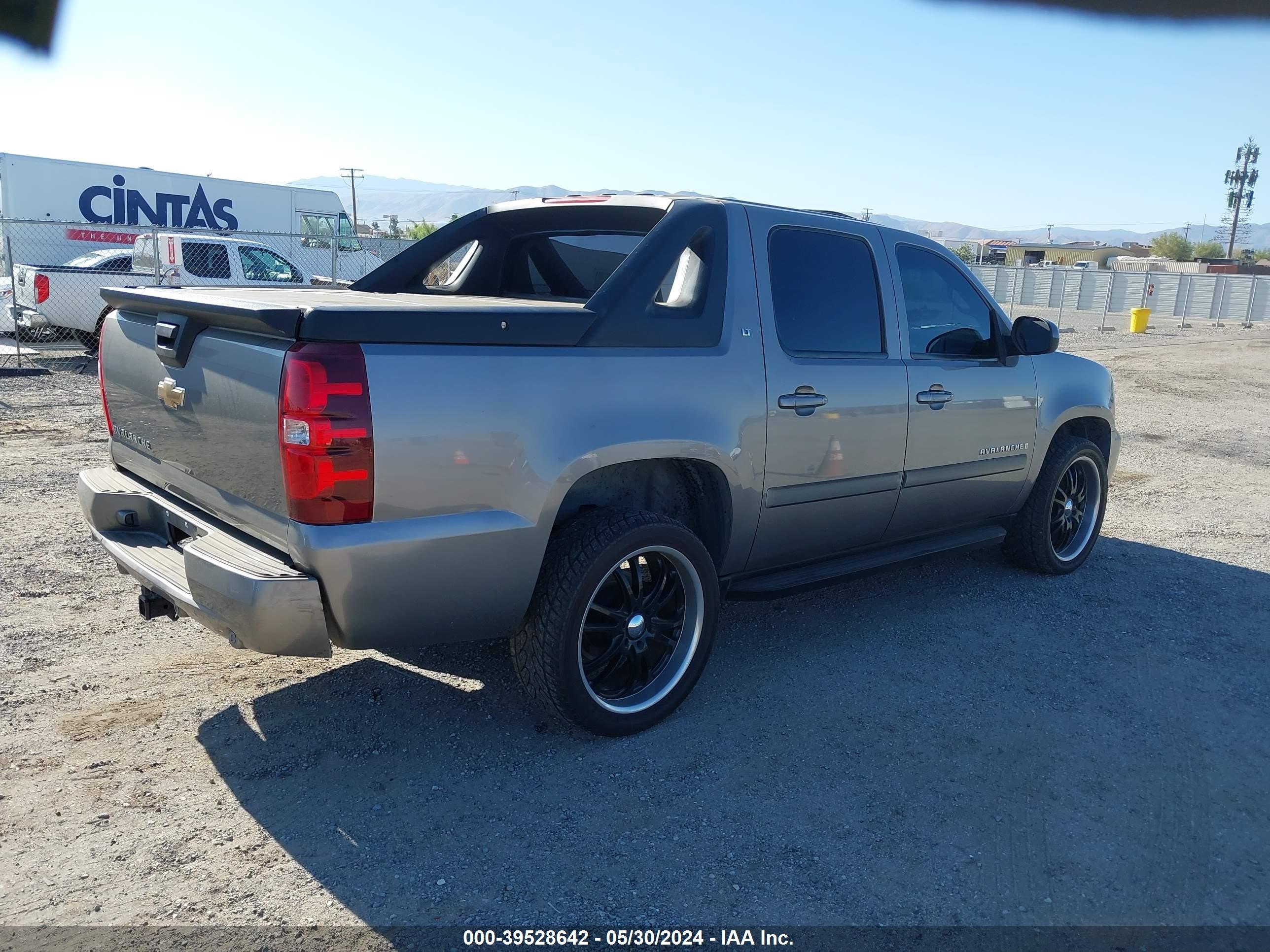 Photo 3 VIN: 3GNEC12J87G317031 - CHEVROLET AVALANCHE 