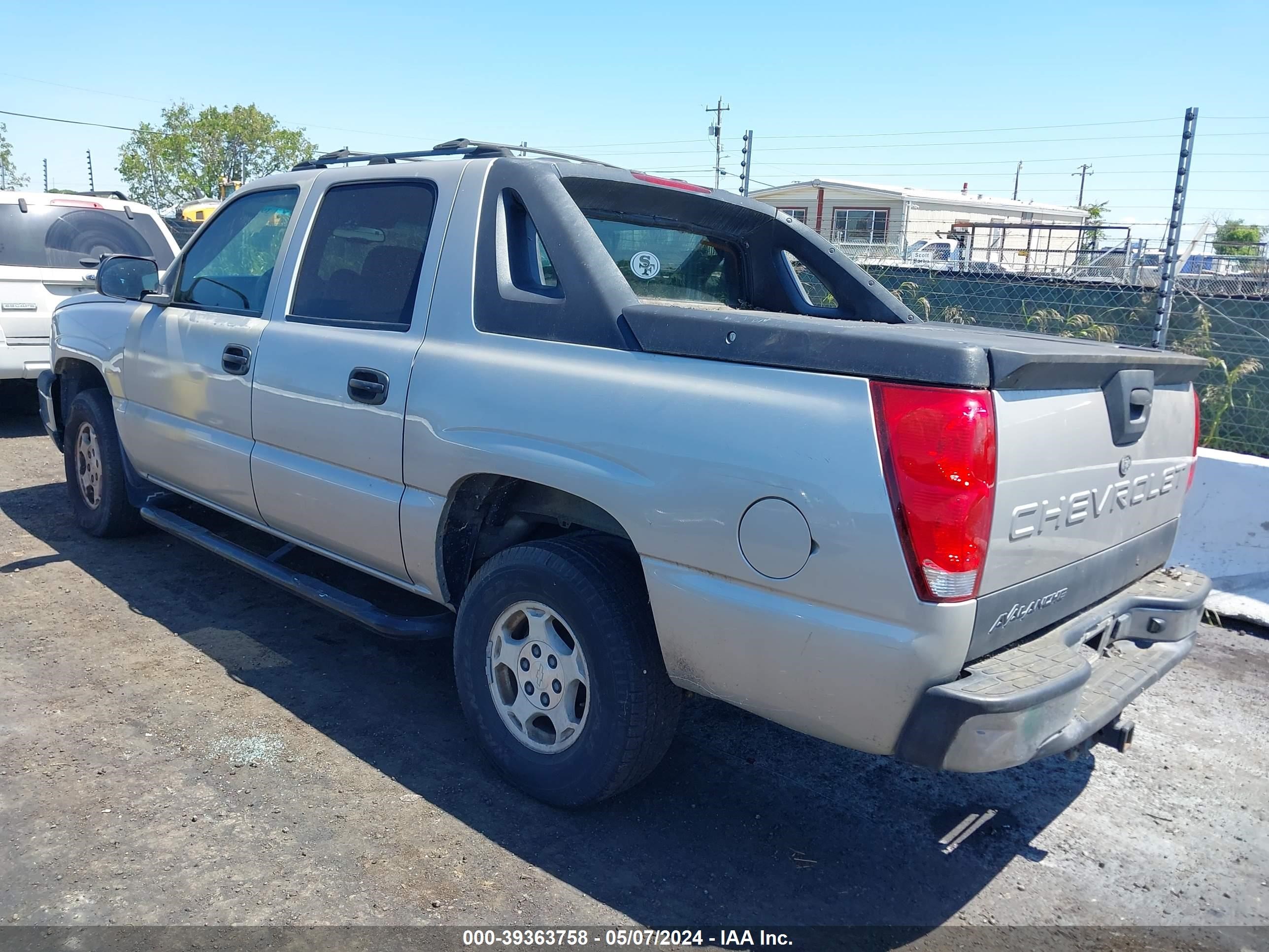 Photo 2 VIN: 3GNEC12T04G283485 - CHEVROLET AVALANCHE 