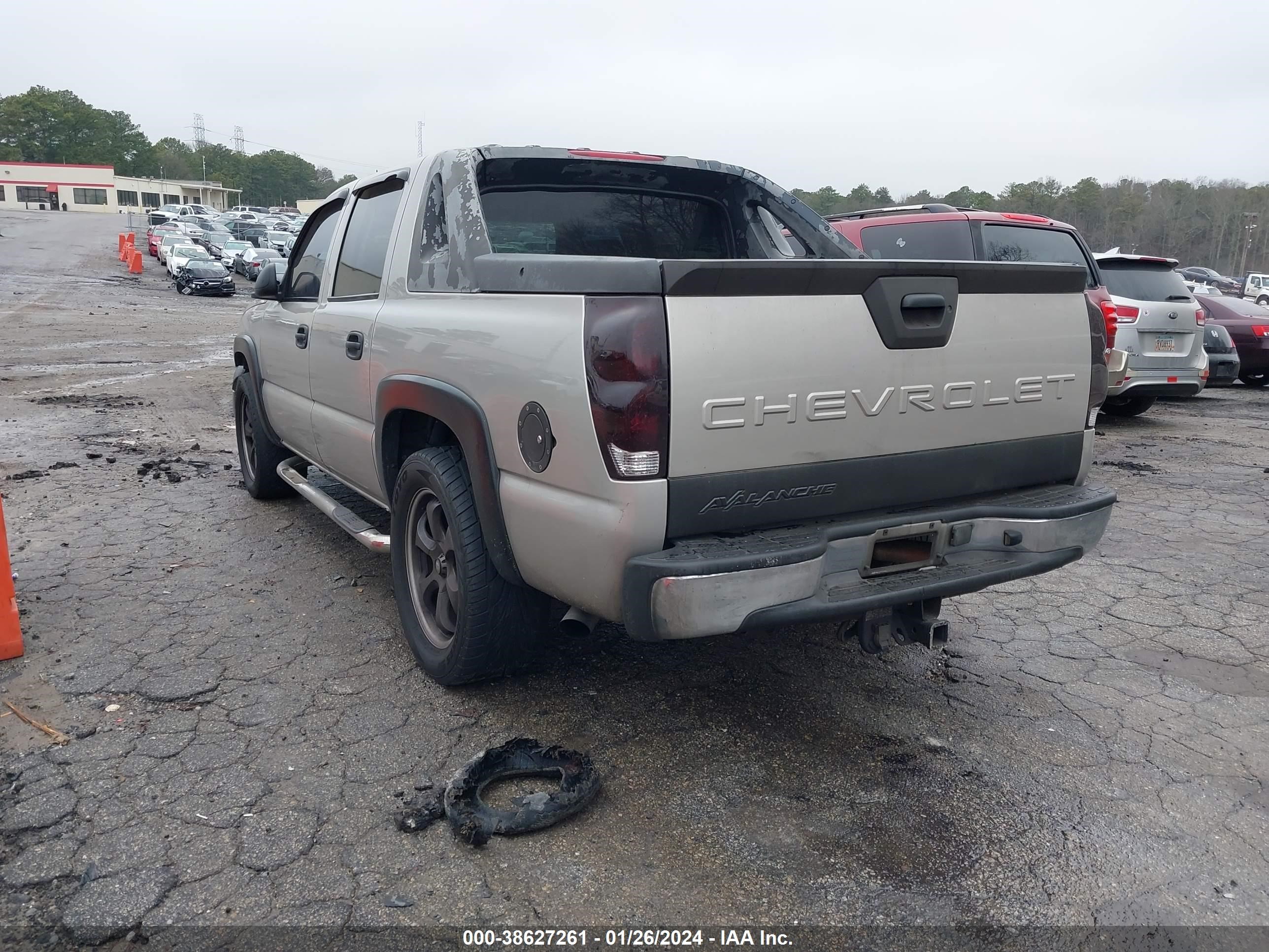 Photo 2 VIN: 3GNEC12T14G152825 - CHEVROLET AVALANCHE 