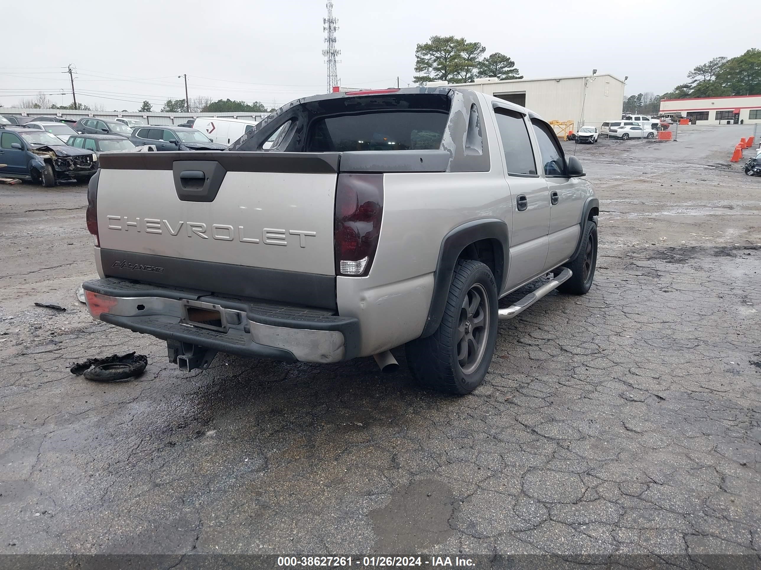 Photo 3 VIN: 3GNEC12T14G152825 - CHEVROLET AVALANCHE 