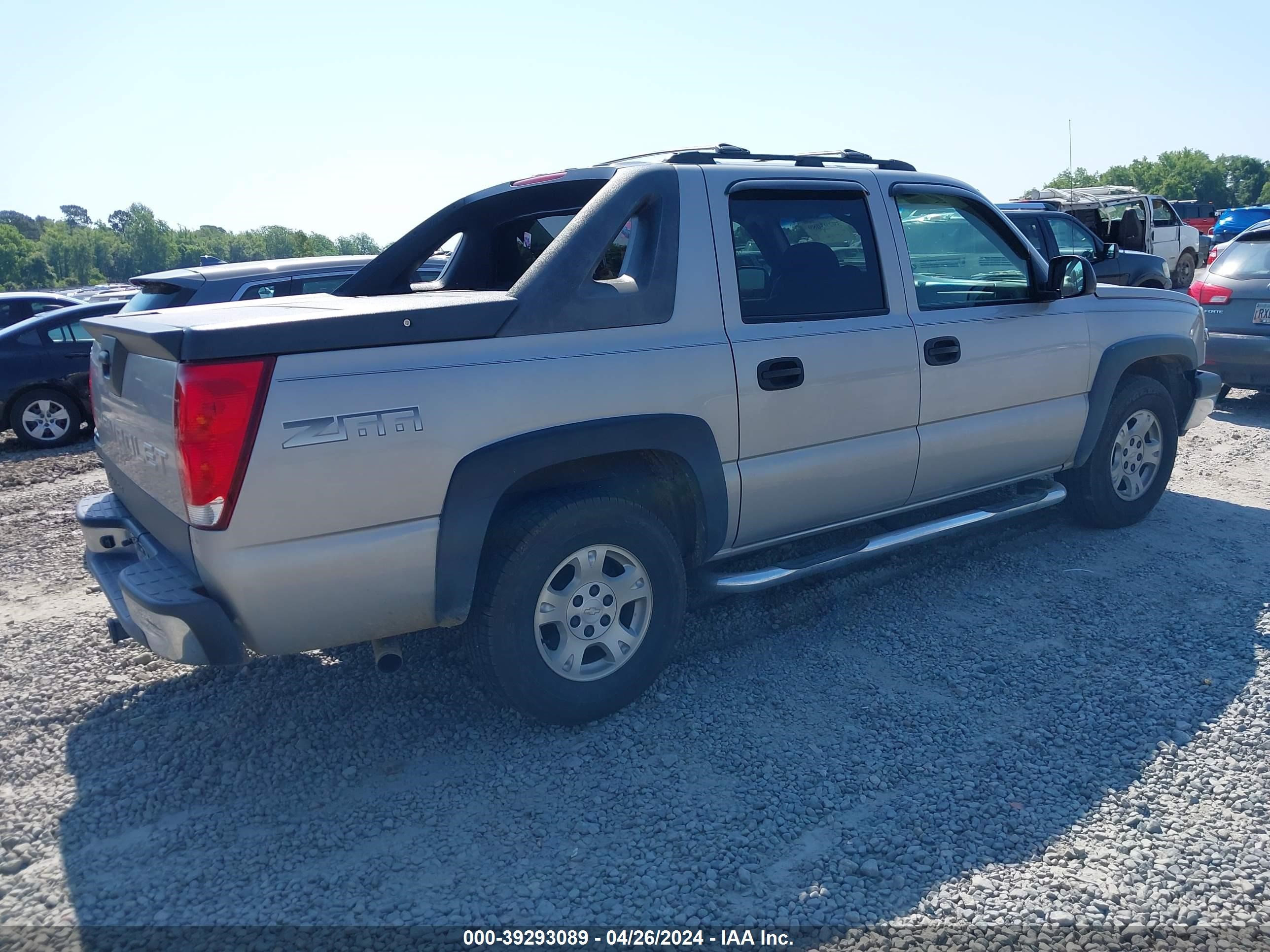 Photo 3 VIN: 3GNEC12T24G143633 - CHEVROLET AVALANCHE 