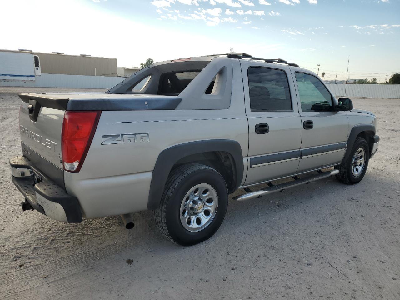 Photo 2 VIN: 3GNEC12T54G177131 - CHEVROLET AVALANCHE 