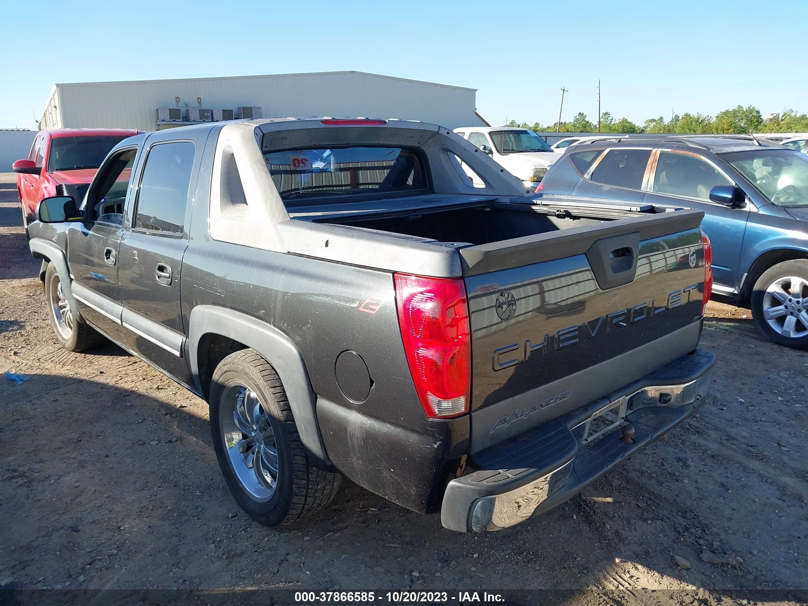 Photo 2 VIN: 3GNEC12T94G105249 - CHEVROLET AVALANCHE 