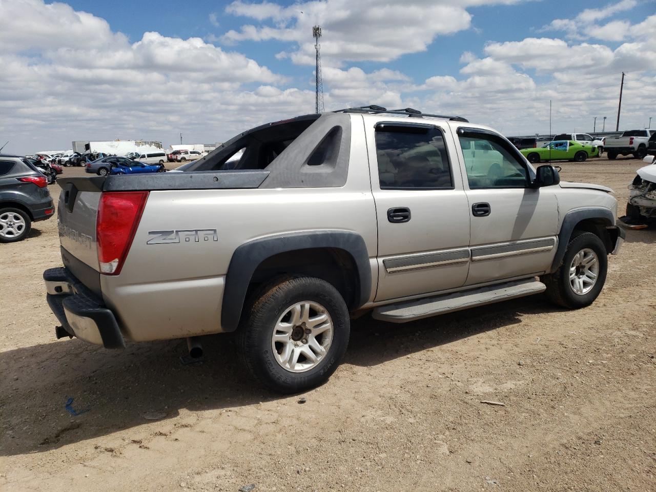 Photo 2 VIN: 3GNEC12TX4G307839 - CHEVROLET AVALANCHE 