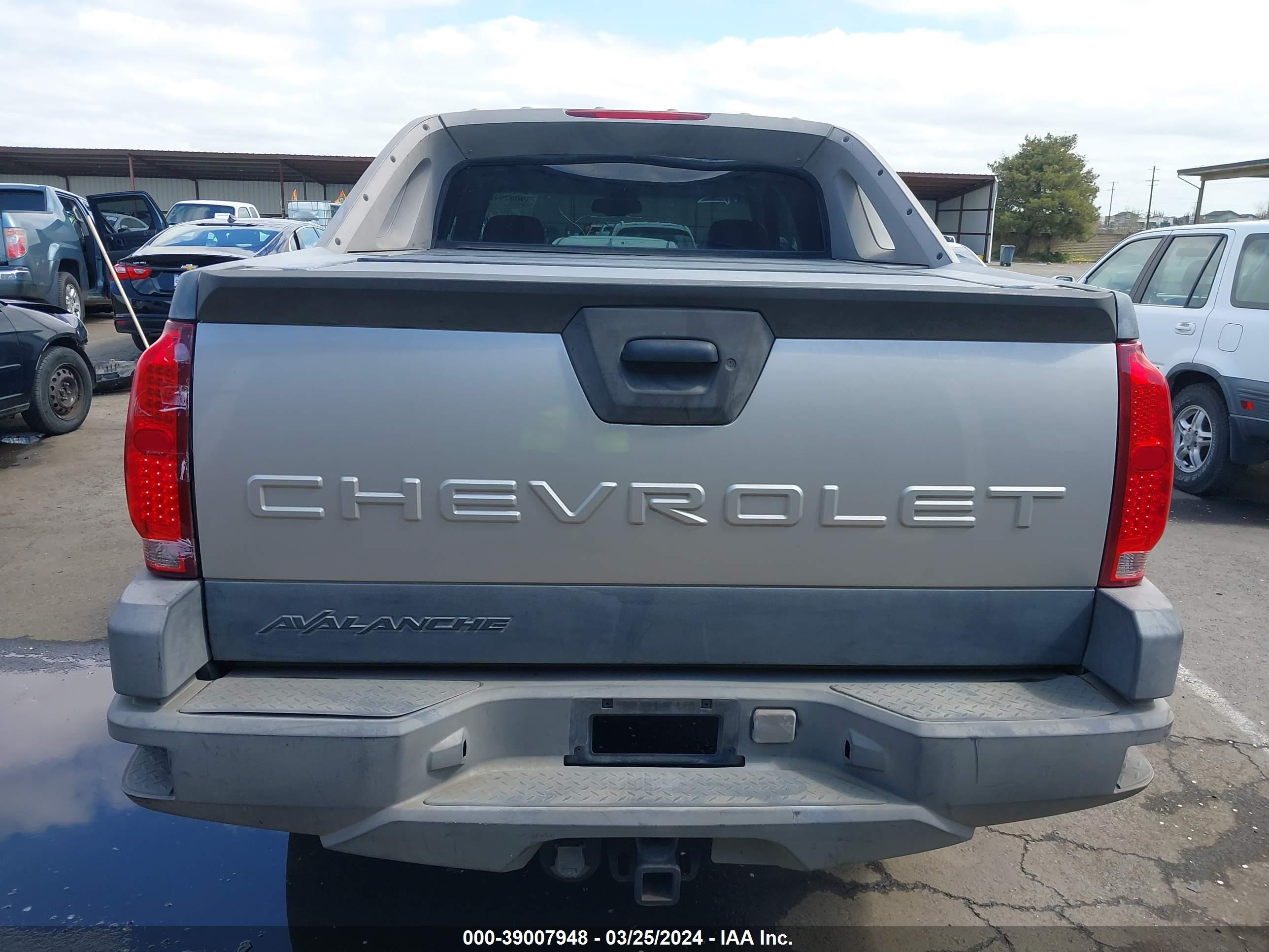 Photo 15 VIN: 3GNEC12Z05G141451 - CHEVROLET AVALANCHE 