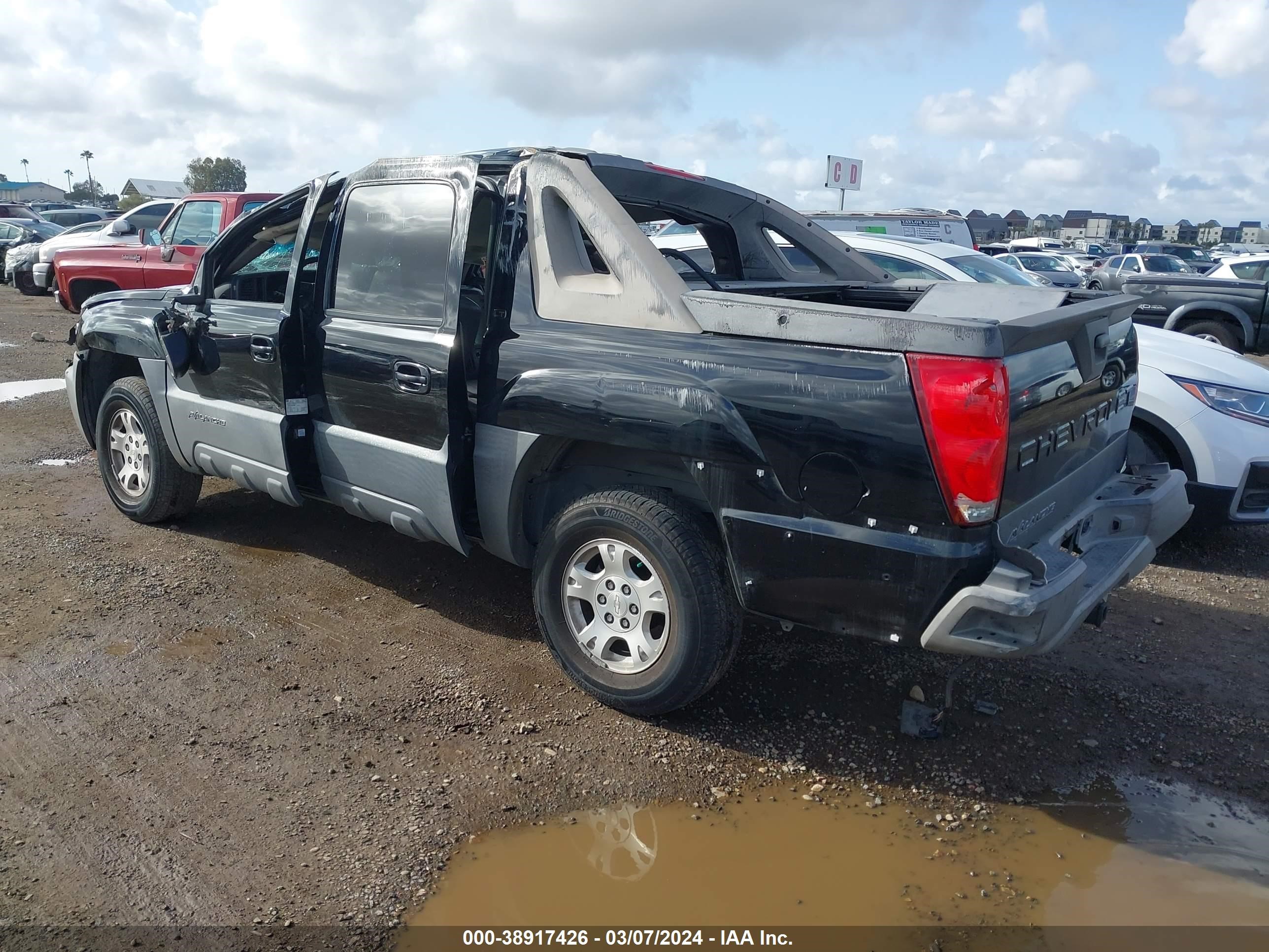 Photo 2 VIN: 3GNEC12Z45G105665 - CHEVROLET AVALANCHE 