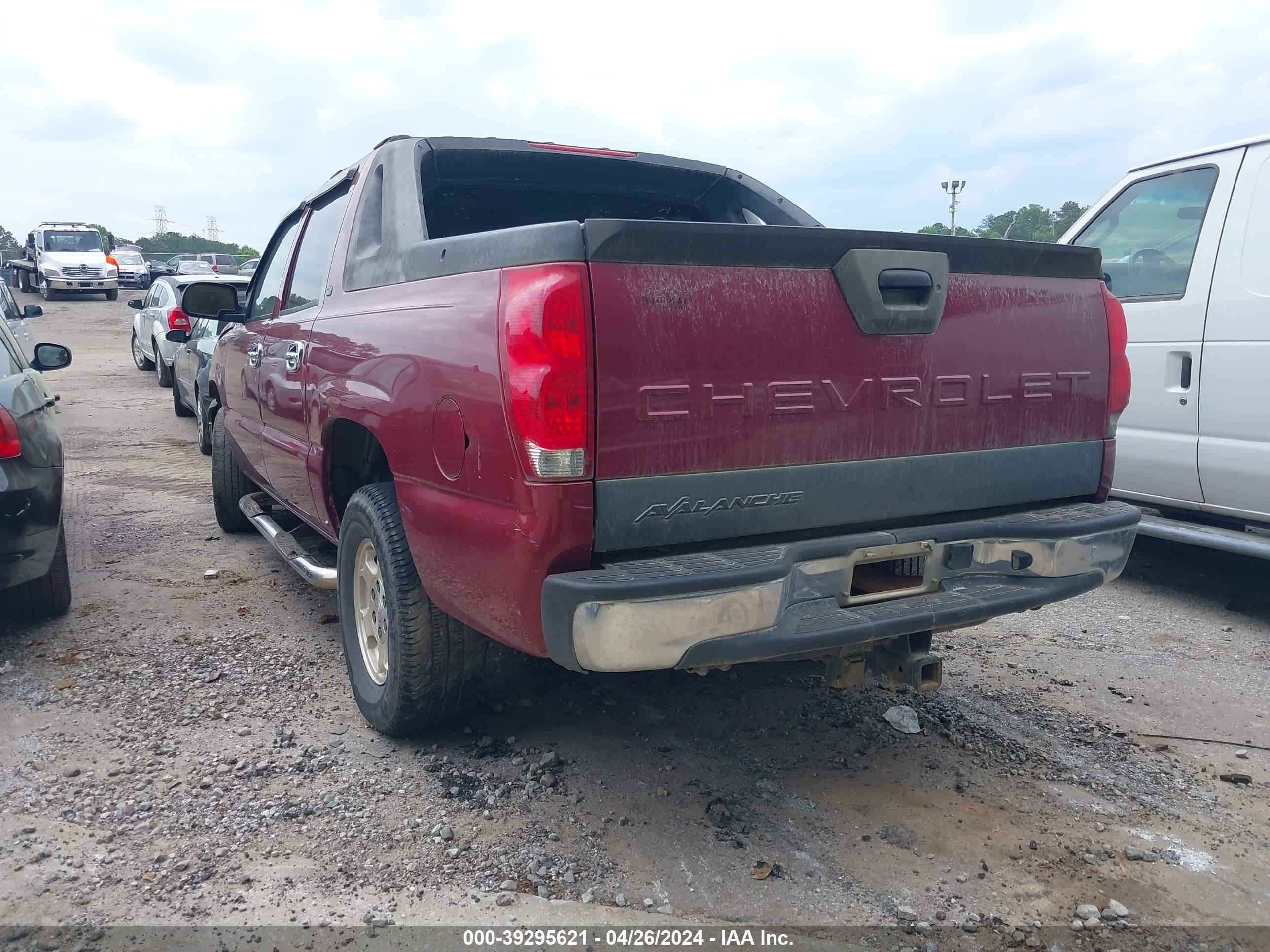 Photo 2 VIN: 3GNEC12Z75G195409 - CHEVROLET AVALANCHE 