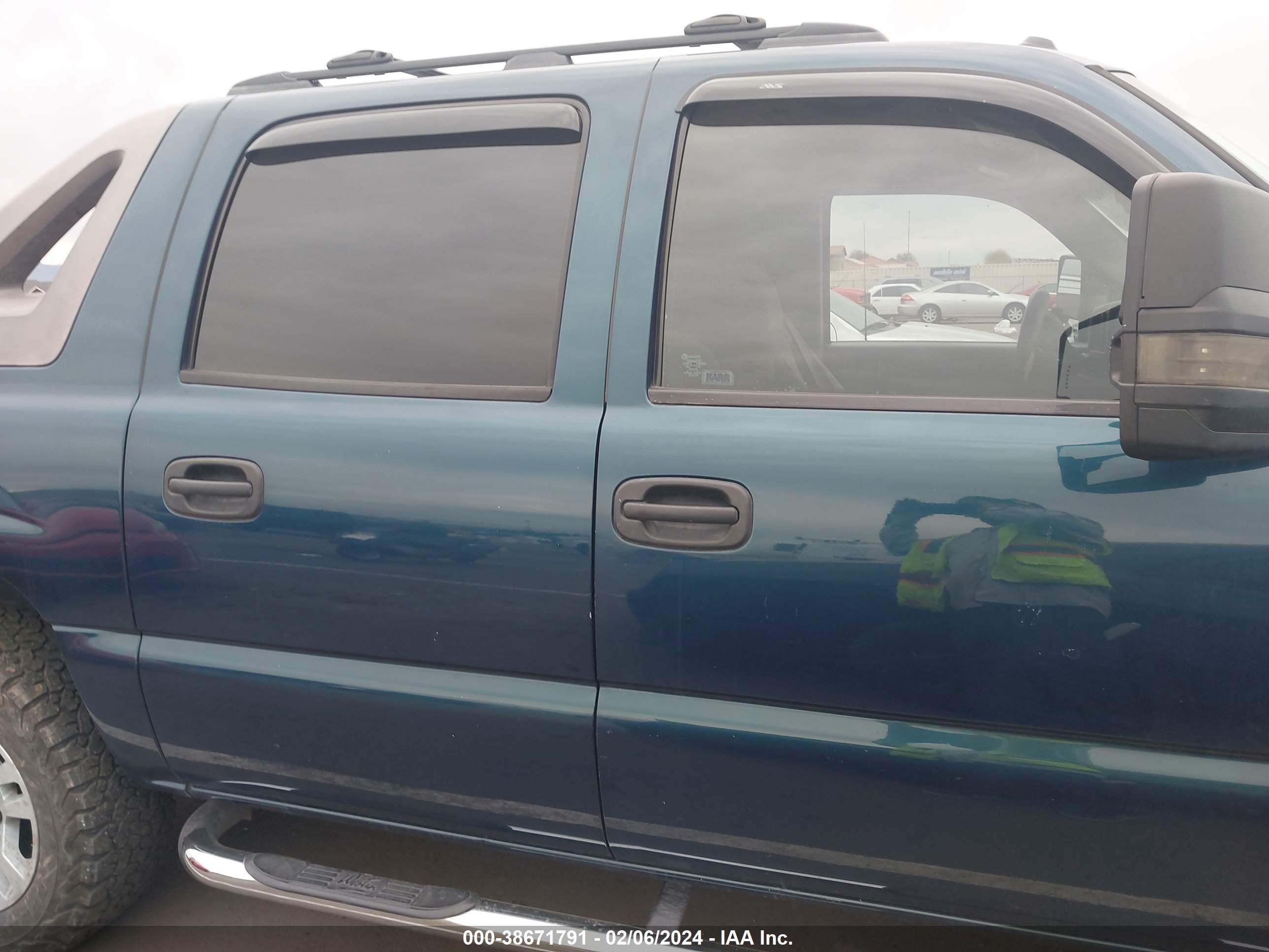 Photo 13 VIN: 3GNEC12Z75G269878 - CHEVROLET AVALANCHE 