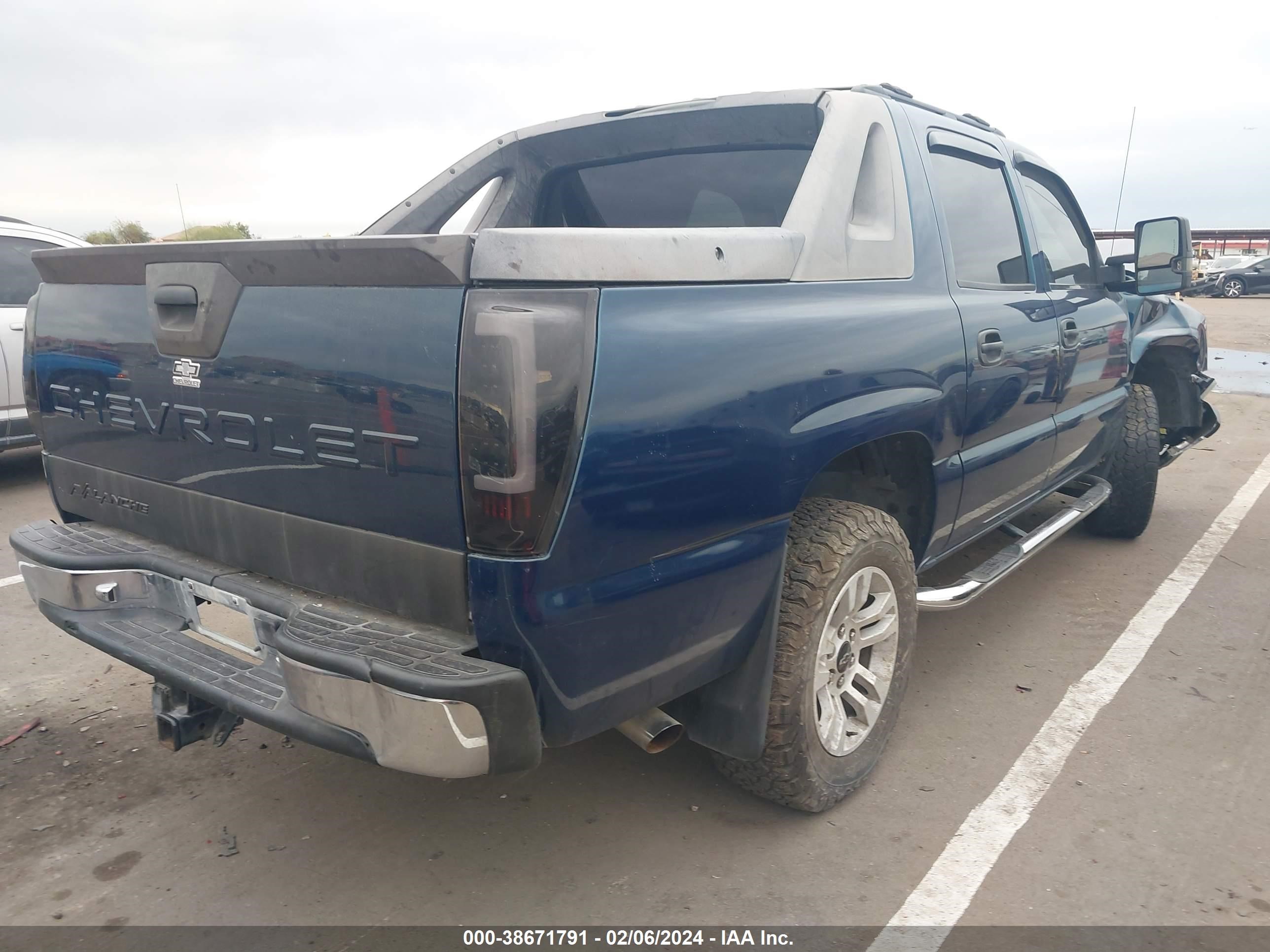 Photo 3 VIN: 3GNEC12Z75G269878 - CHEVROLET AVALANCHE 