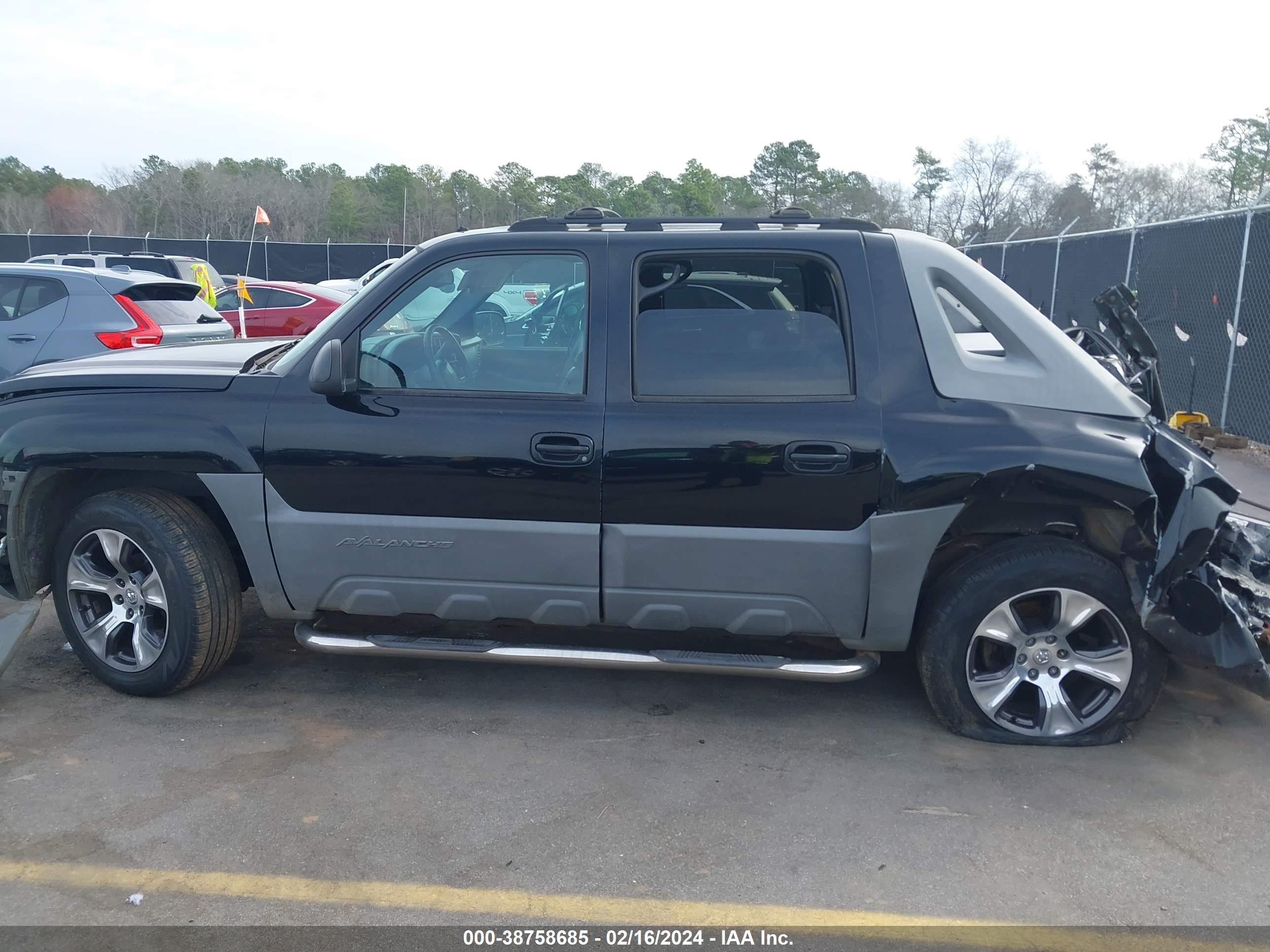 Photo 13 VIN: 3GNEC13T12G156899 - CHEVROLET AVALANCHE 