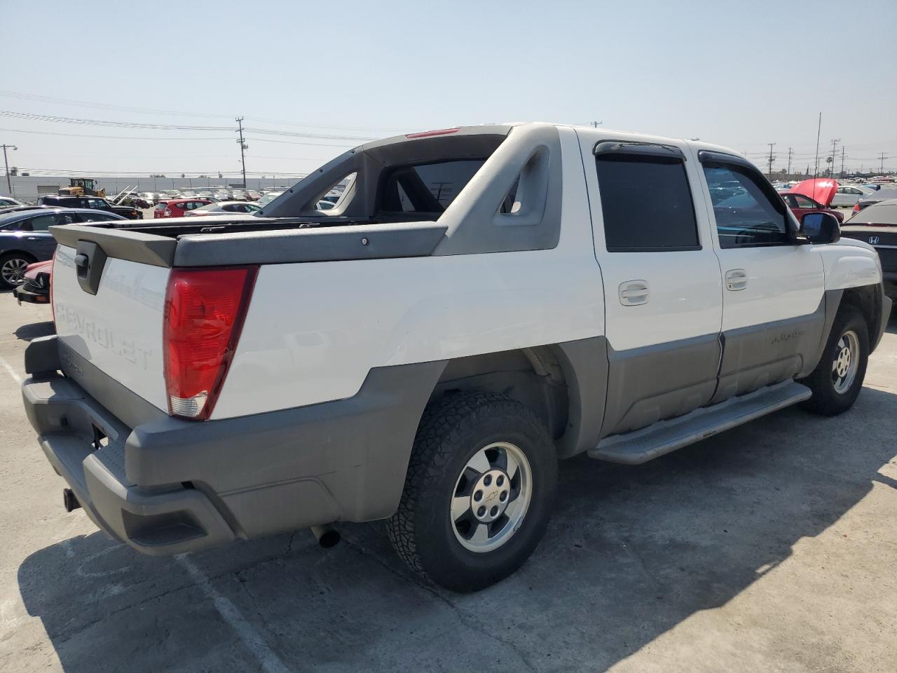 Photo 2 VIN: 3GNEC13T12G216731 - CHEVROLET AVALANCHE 