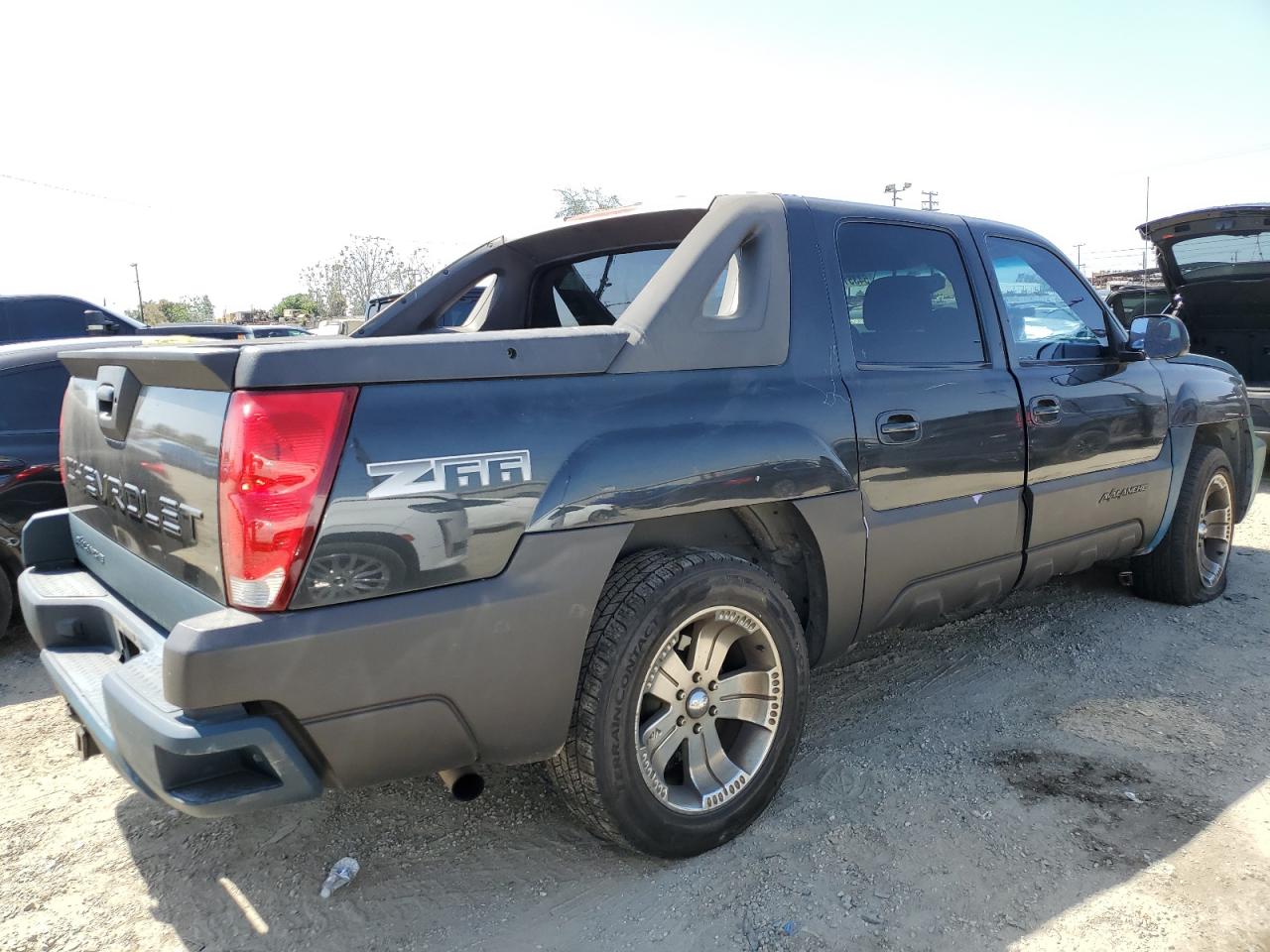 Photo 2 VIN: 3GNEC13T63G110020 - CHEVROLET AVALANCHE 