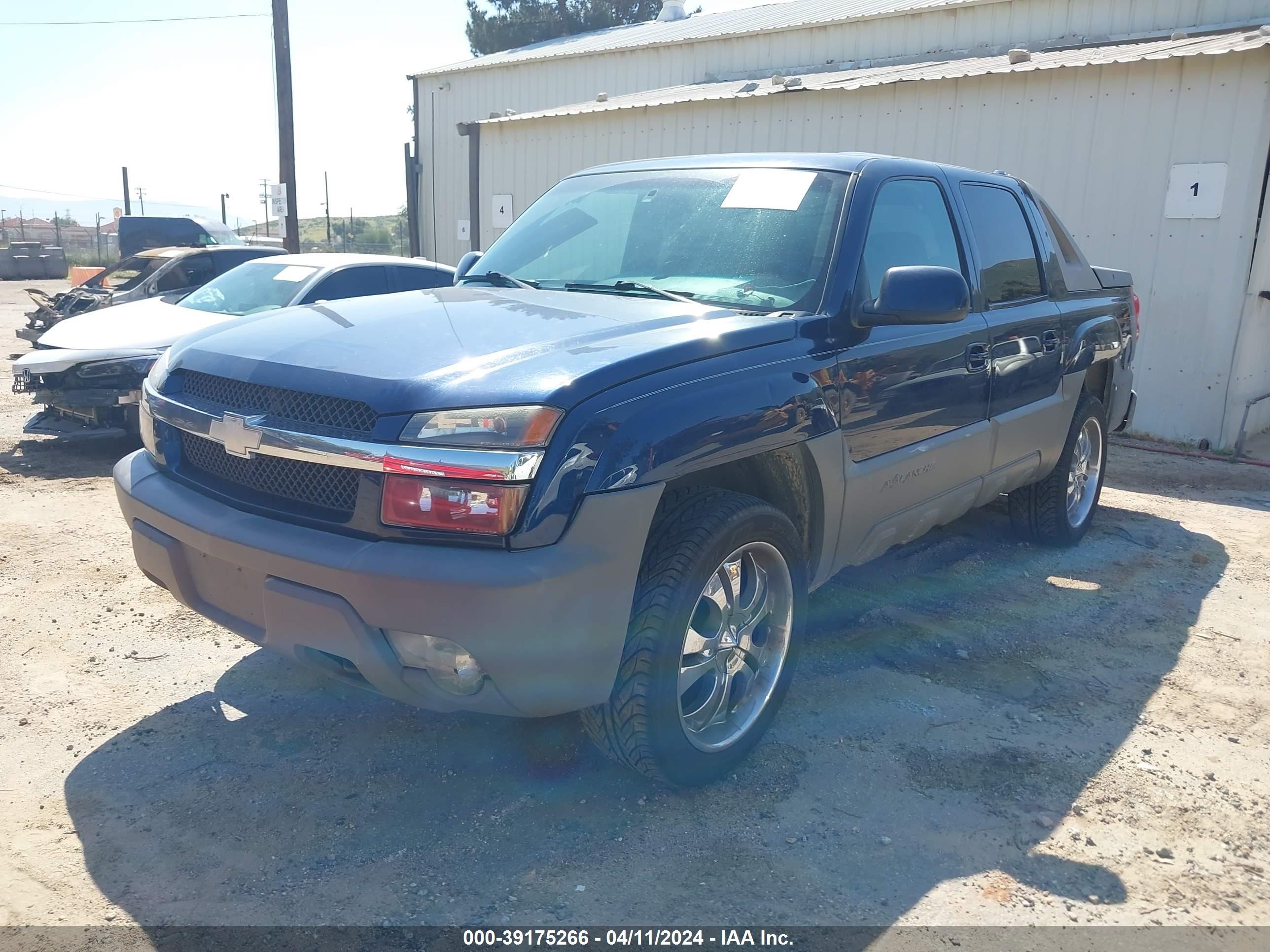 Photo 1 VIN: 3GNEC13T72G166871 - CHEVROLET AVALANCHE 