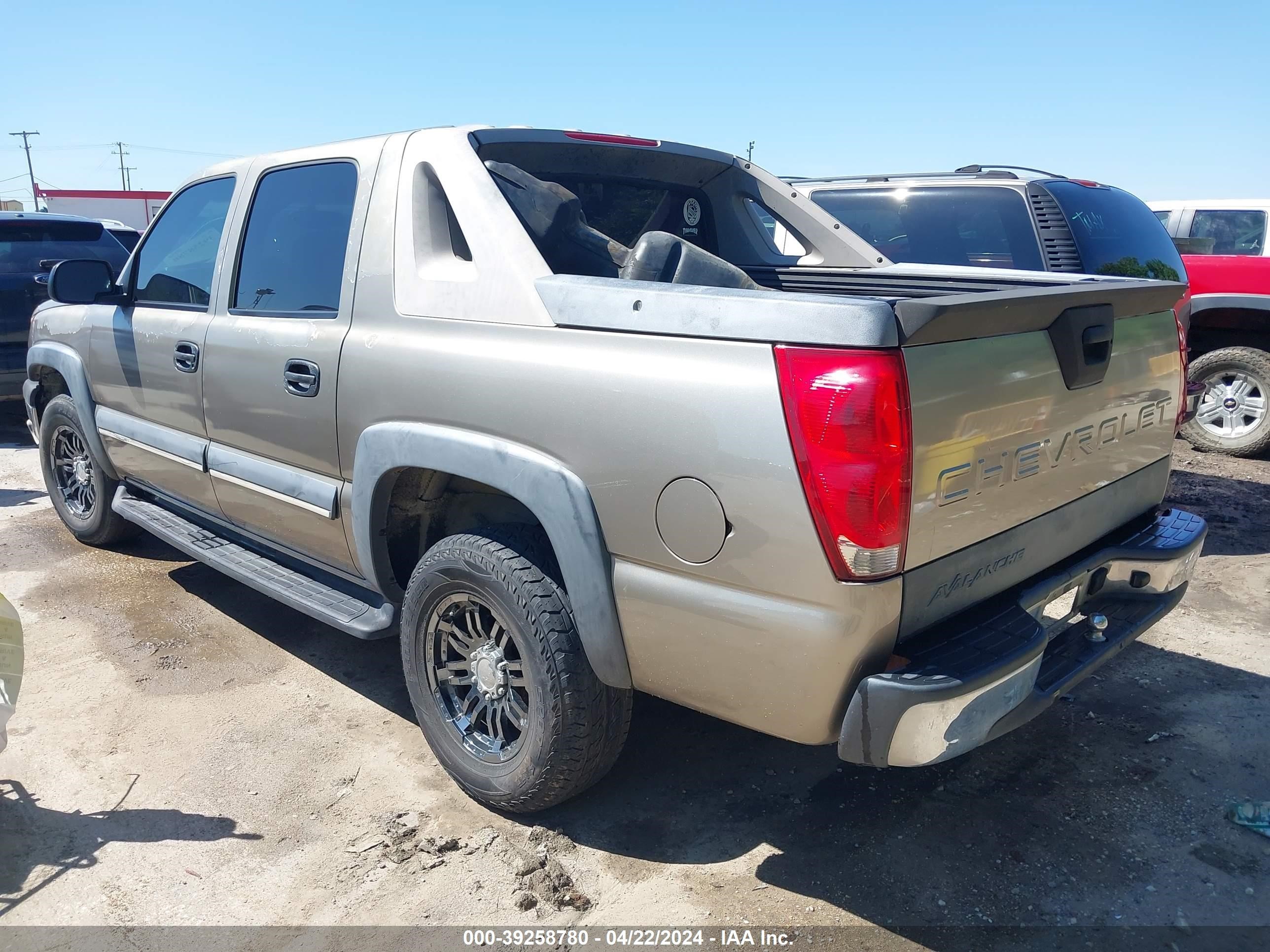 Photo 2 VIN: 3GNEC13T73G315314 - CHEVROLET AVALANCHE 